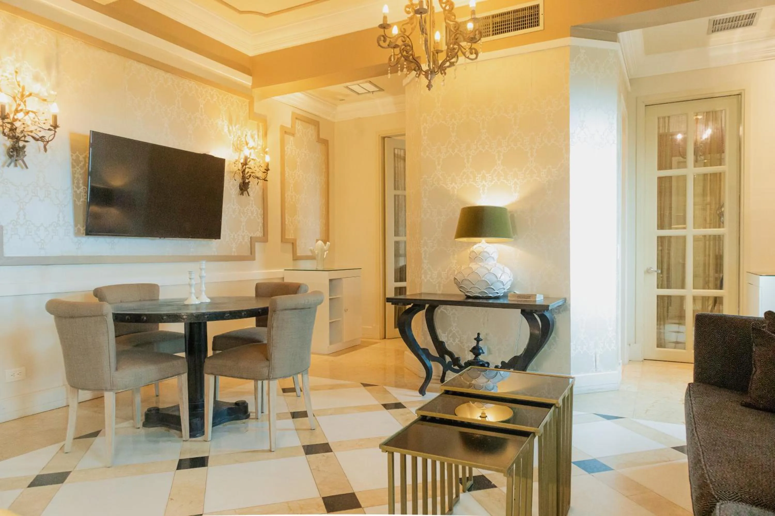 Living room in Hotel Caribe by Faranda Grand, a member of Radisson Individuals