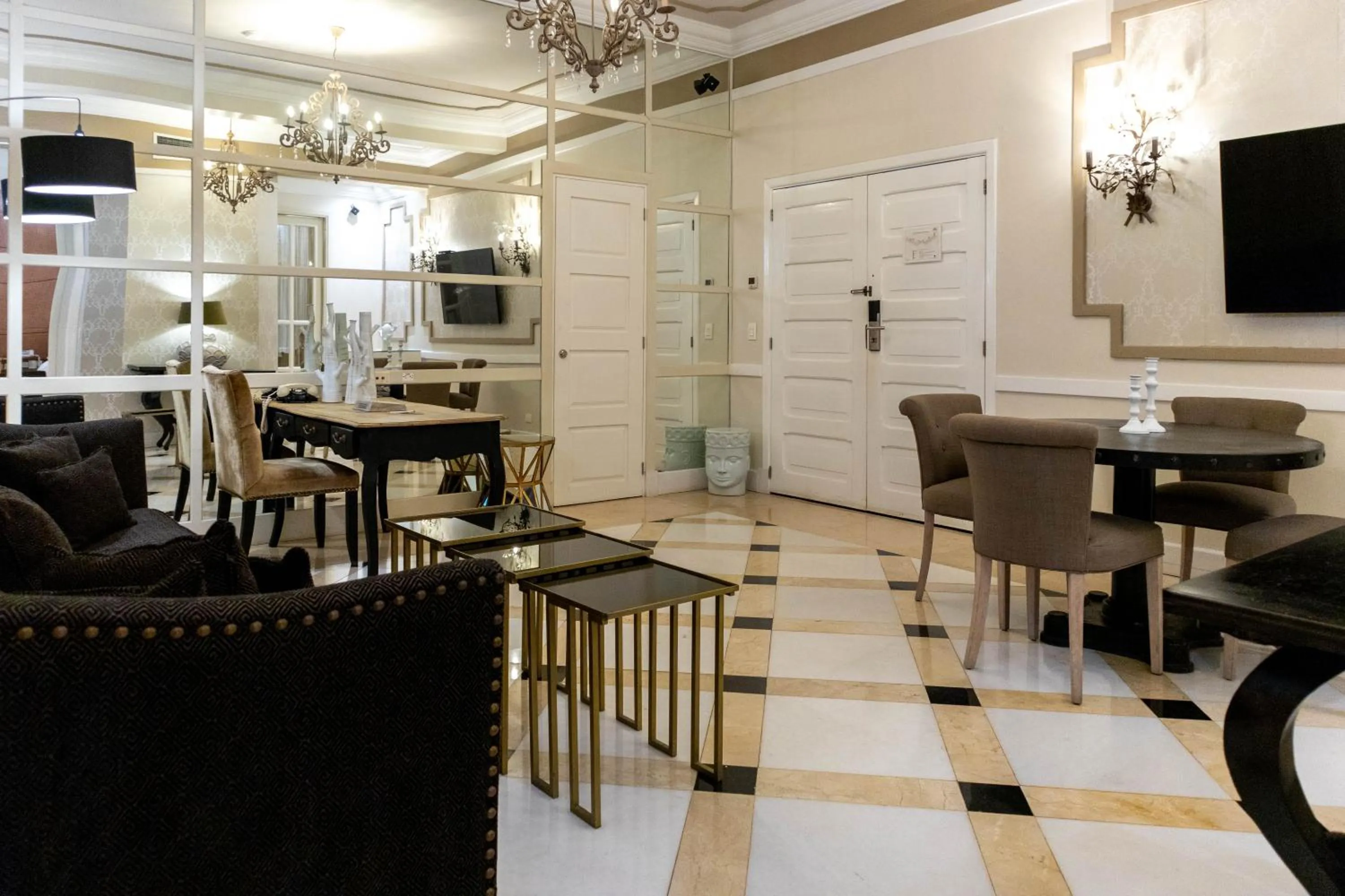 Living room in Hotel Caribe by Faranda Grand, a member of Radisson Individuals