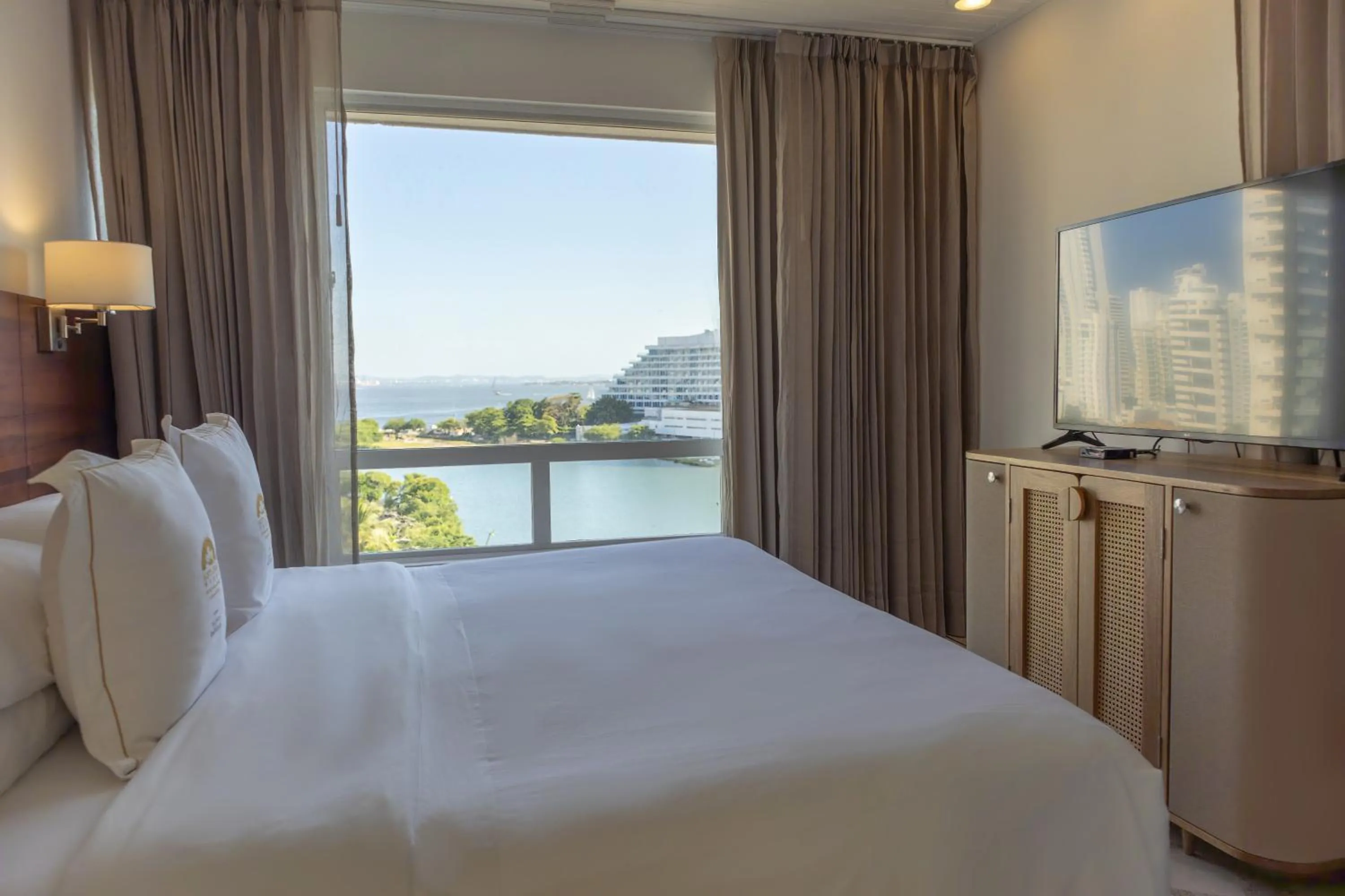 Bed in Hotel Caribe by Faranda Grand, a member of Radisson Individuals