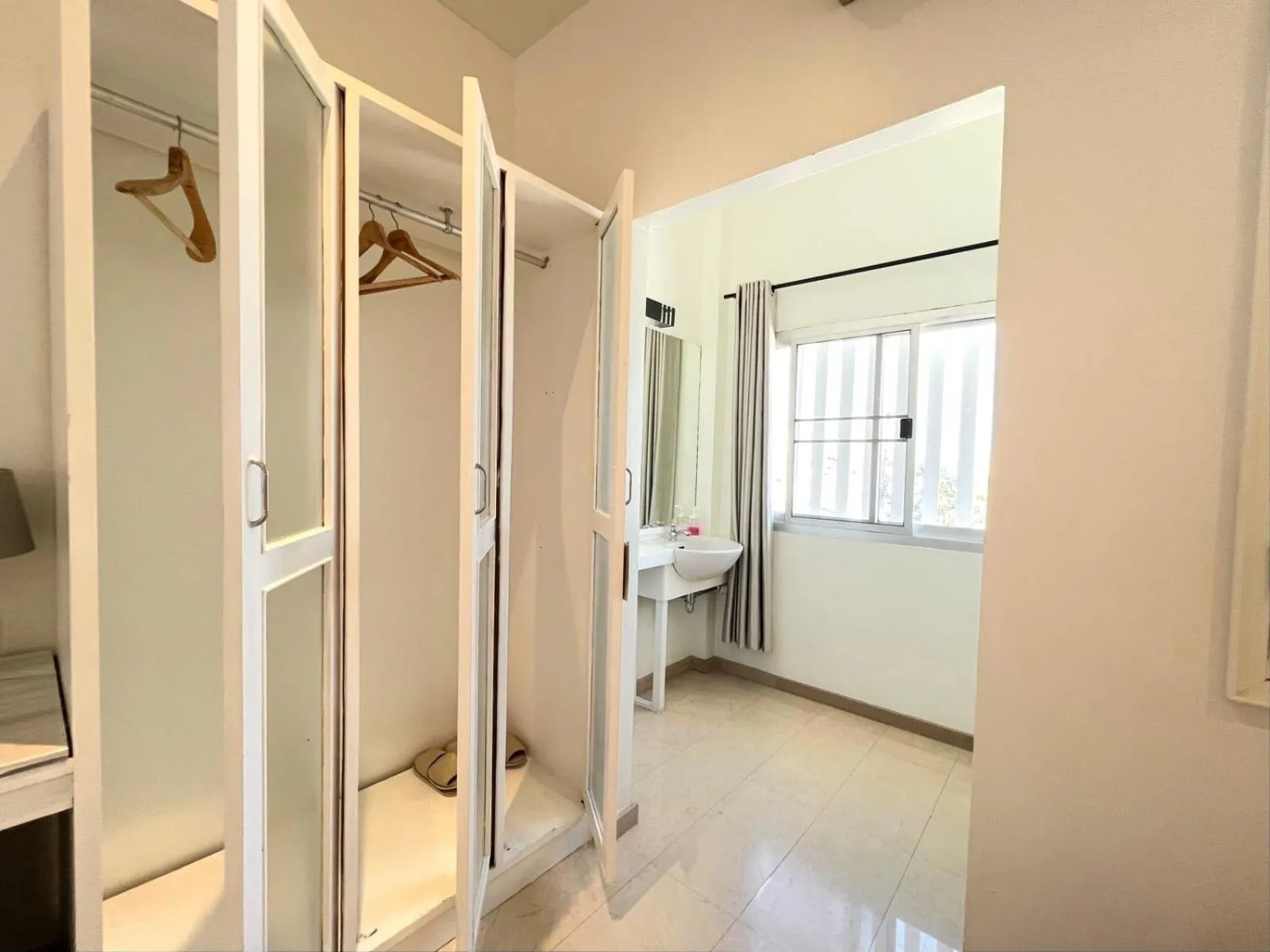 wardrobe in 3B Boutique Hotel