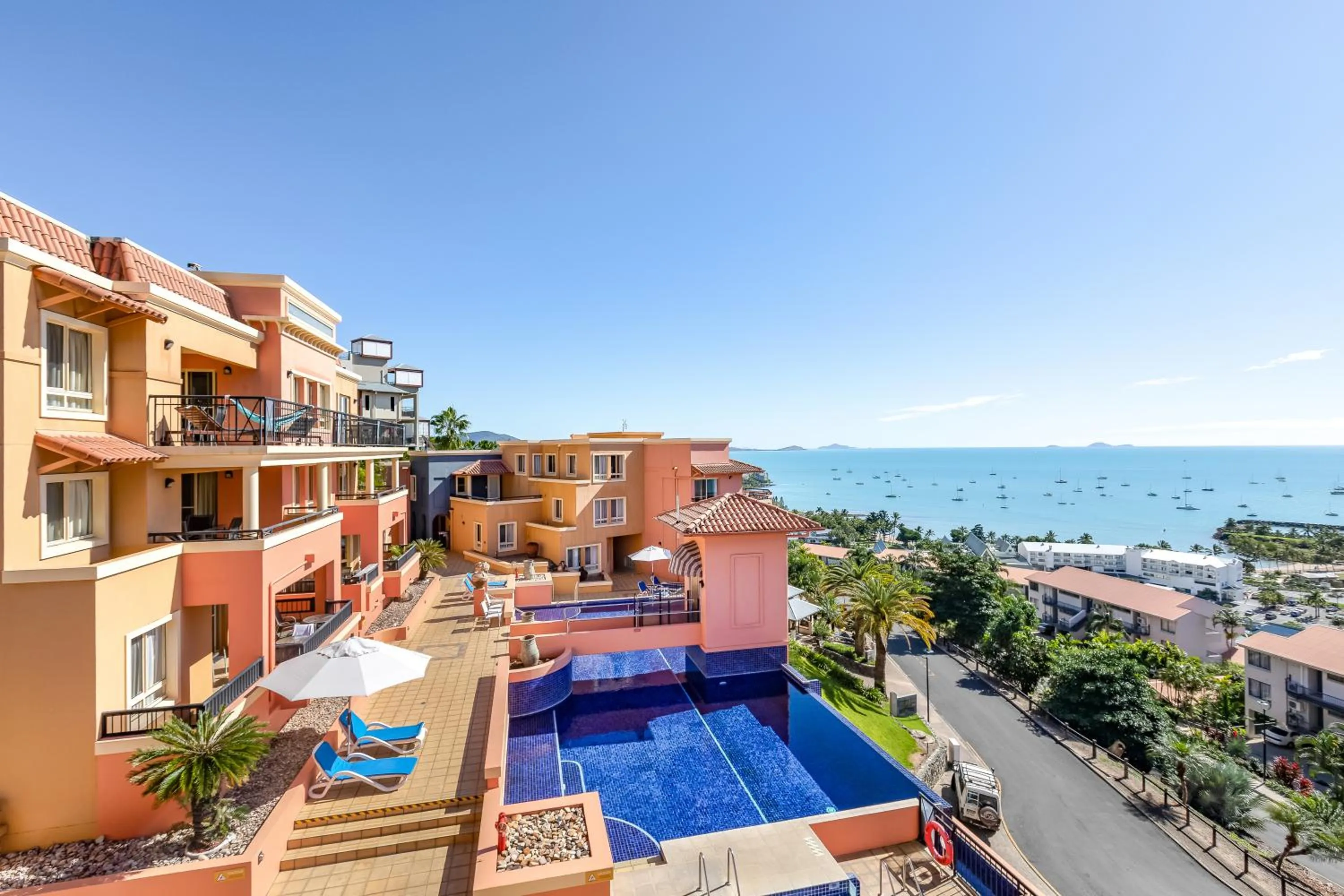 Property building in Martinique Whitsunday Resort