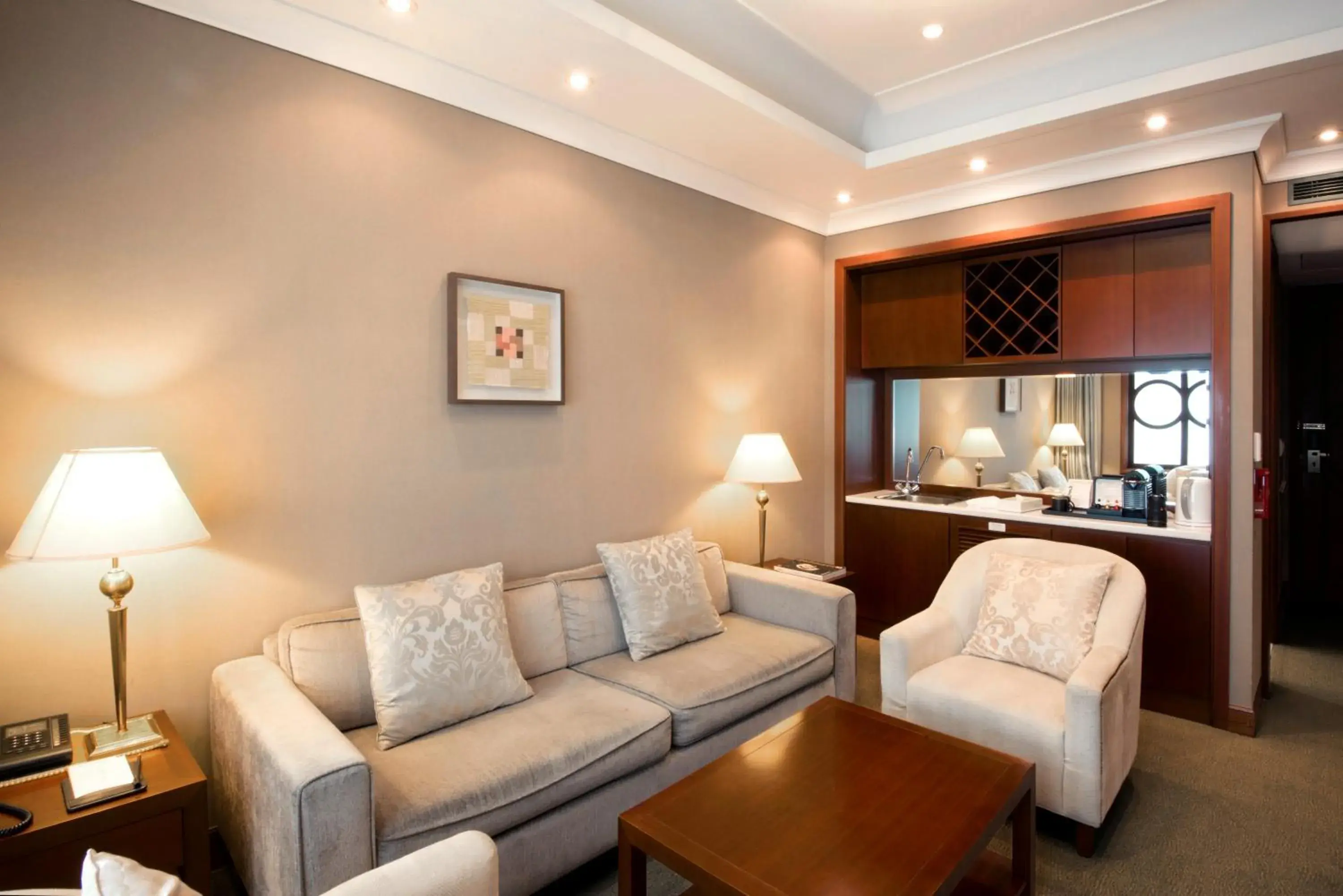 Superior Suite - Two Welcome Drink Coupons per stay in Nongshim Hotel Superior Suite - Two Welcome Drink Coupons per stay in Nongshim Hotel