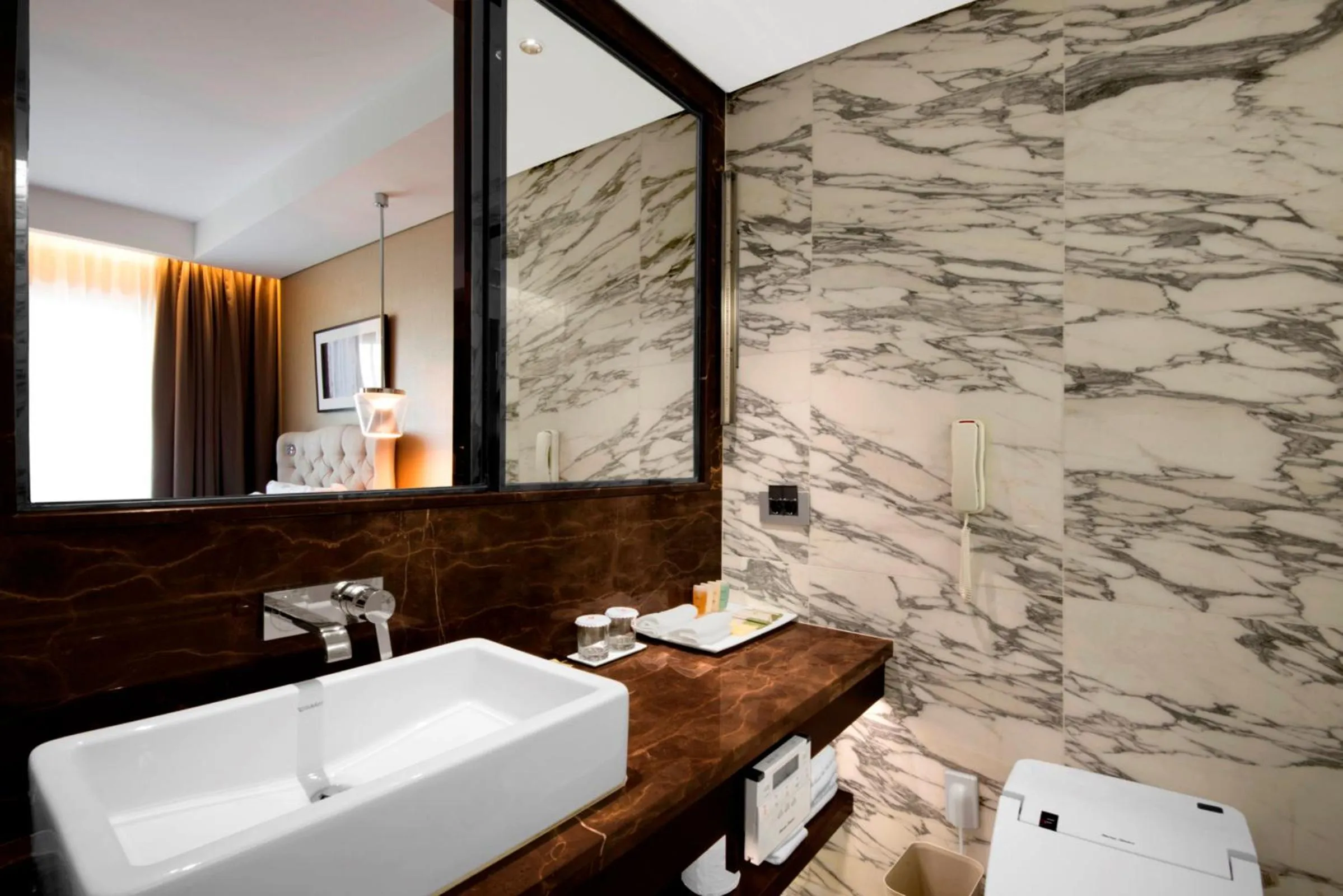 Bathroom in Nongshim Hotel