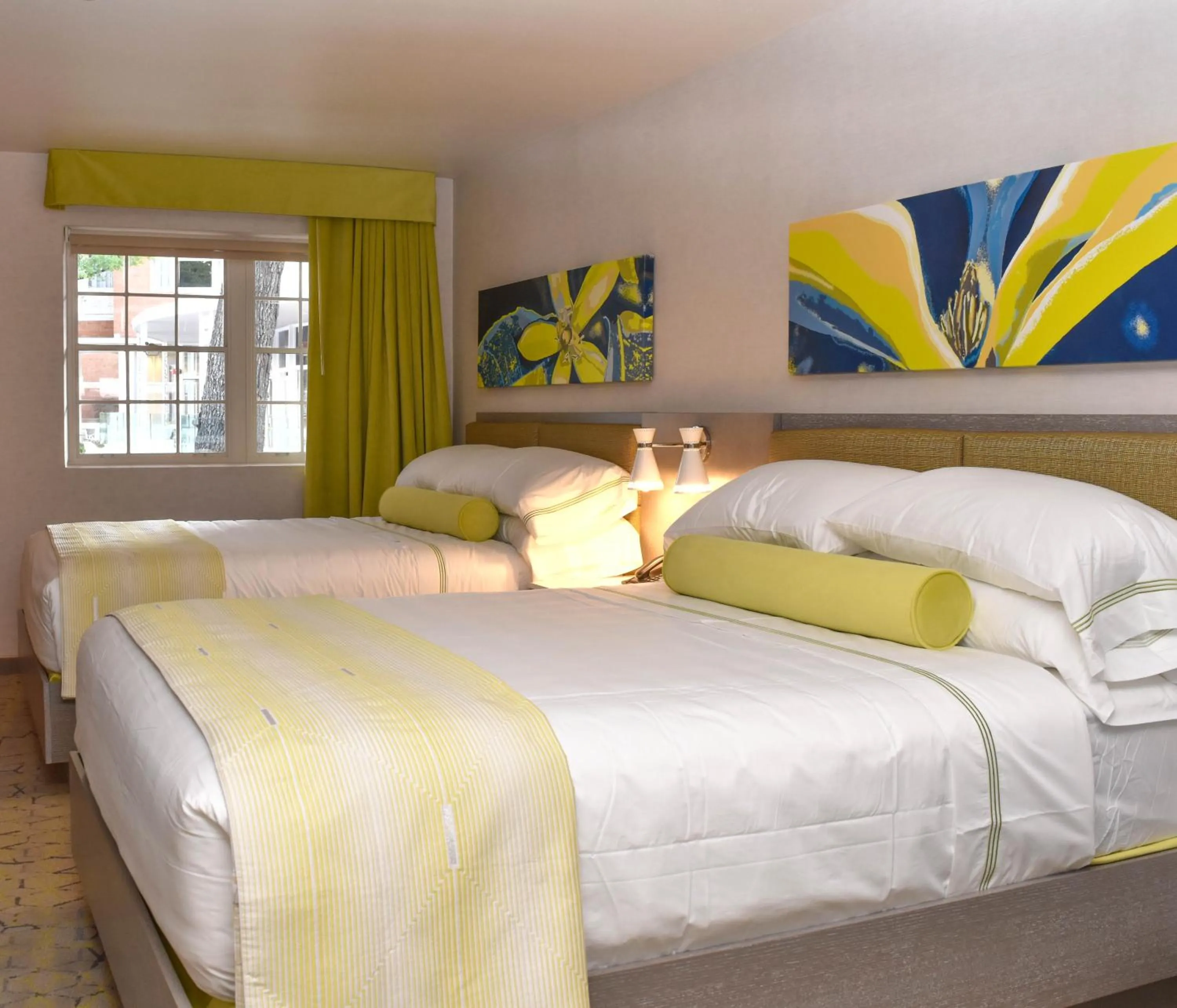 Bed in The Fredonia Hotel