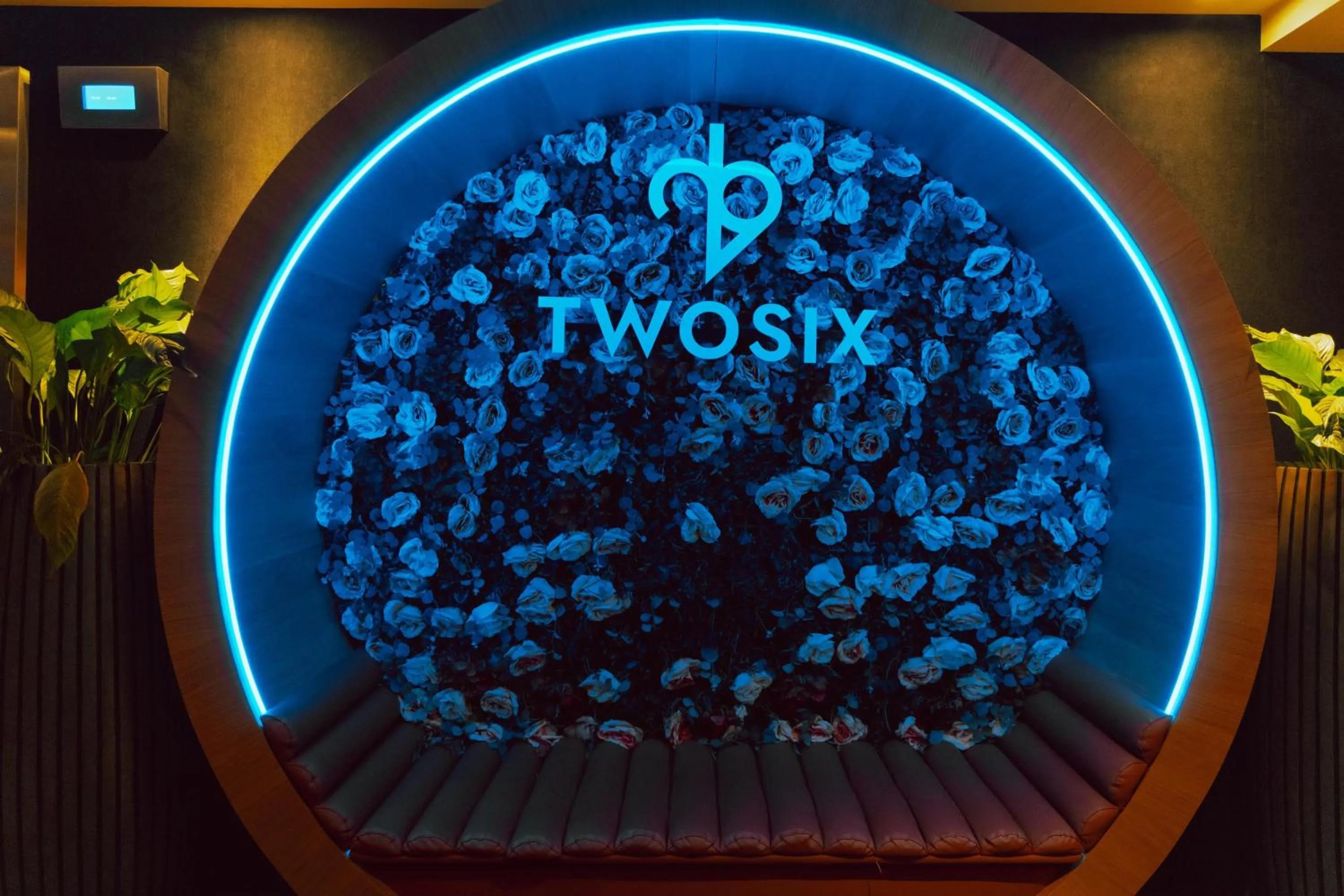 Lounge or bar in Radisson Blu Hotel, Hamburg