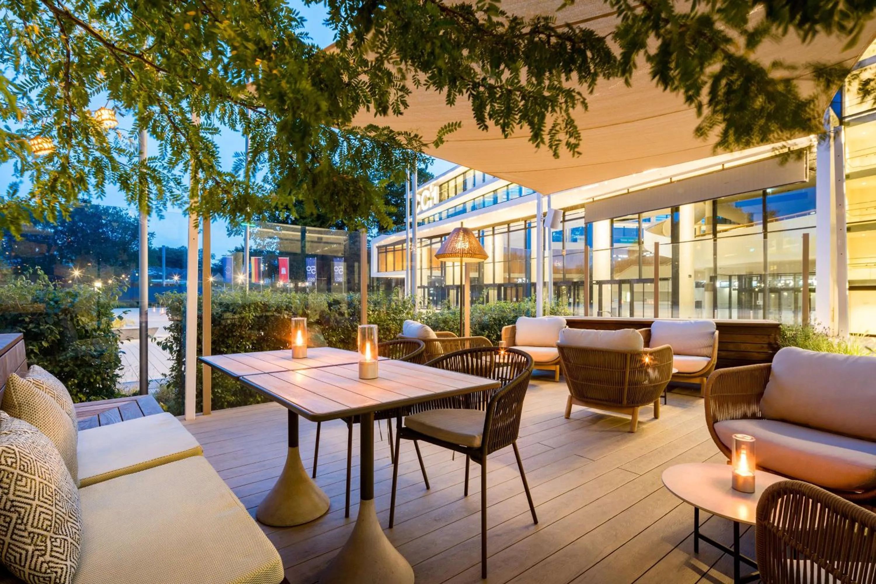 Restaurant/places to eat in Radisson Blu Hotel, Hamburg