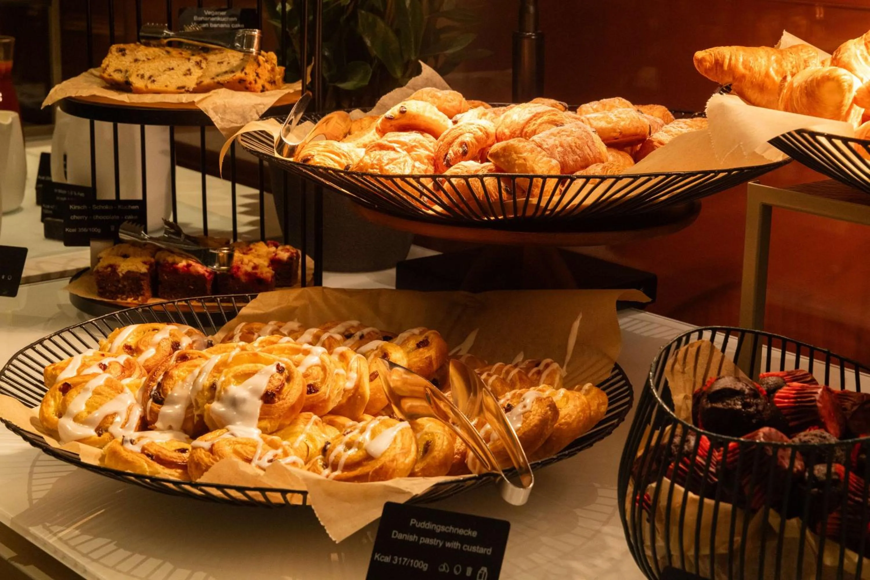 Breakfast in Radisson Blu Hotel, Hamburg