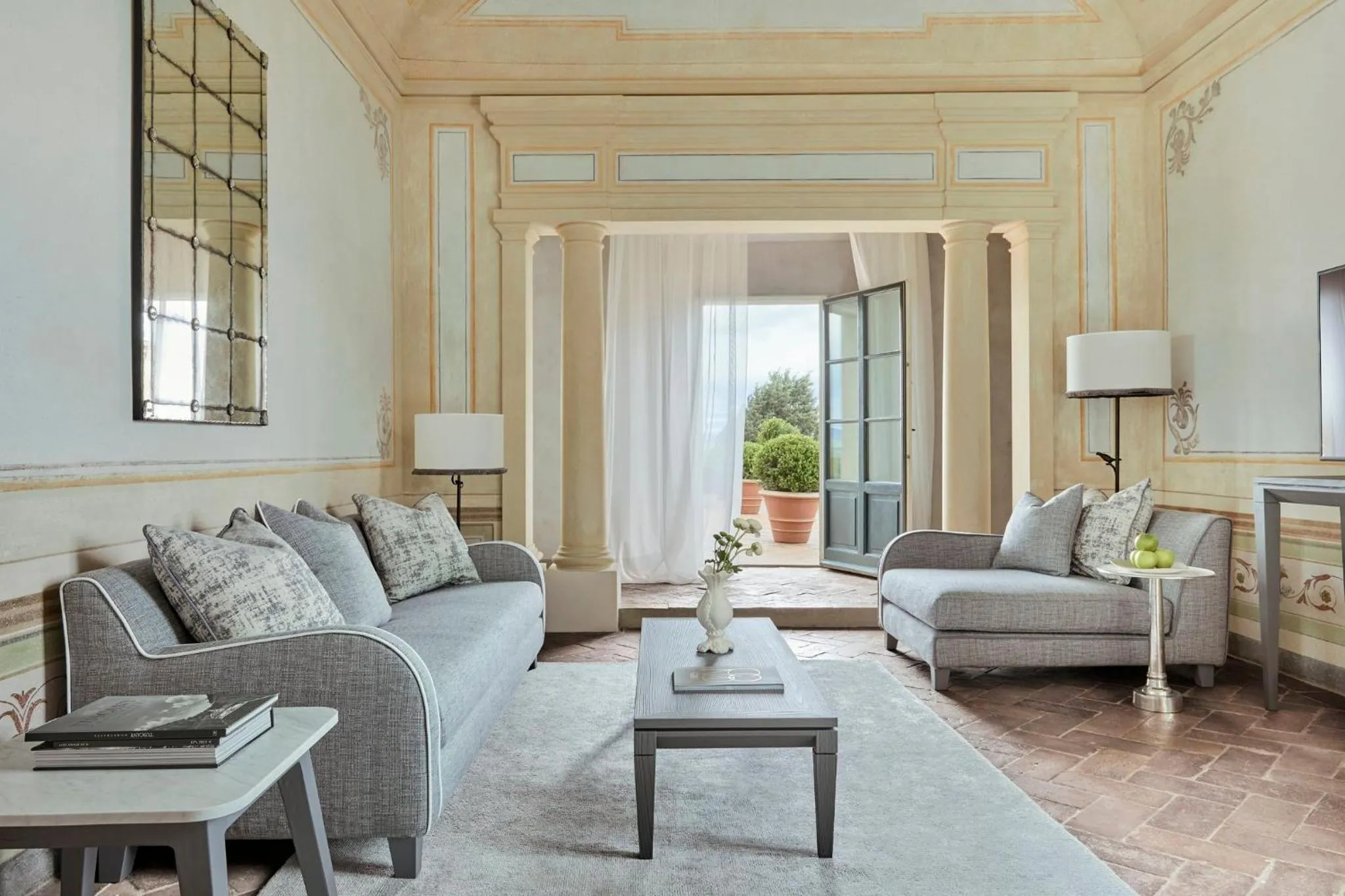 Photo of the whole room in COMO Castello Del Nero