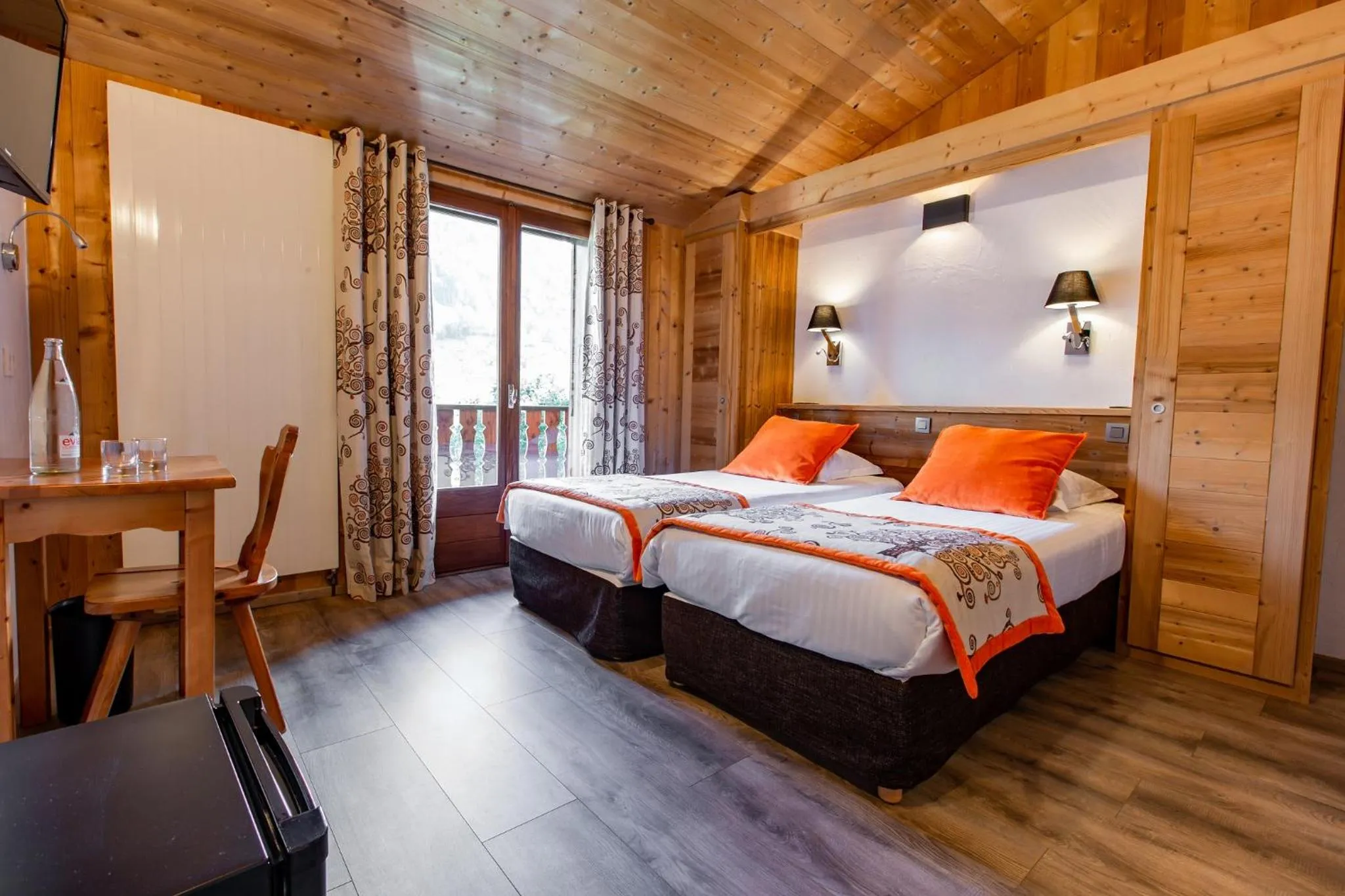 Bedroom, Bed in Hotel Les Bruyères