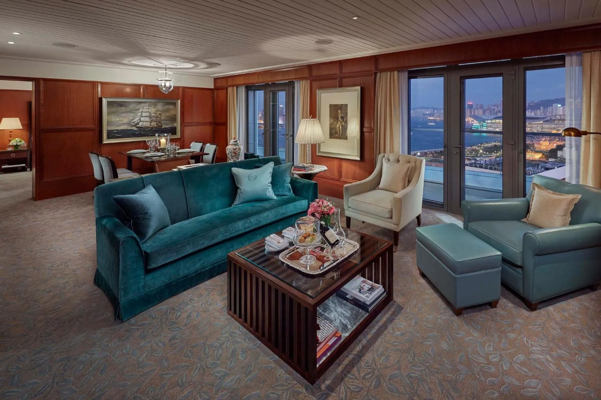 Bedroom in Mandarin Oriental, Hong Kong
