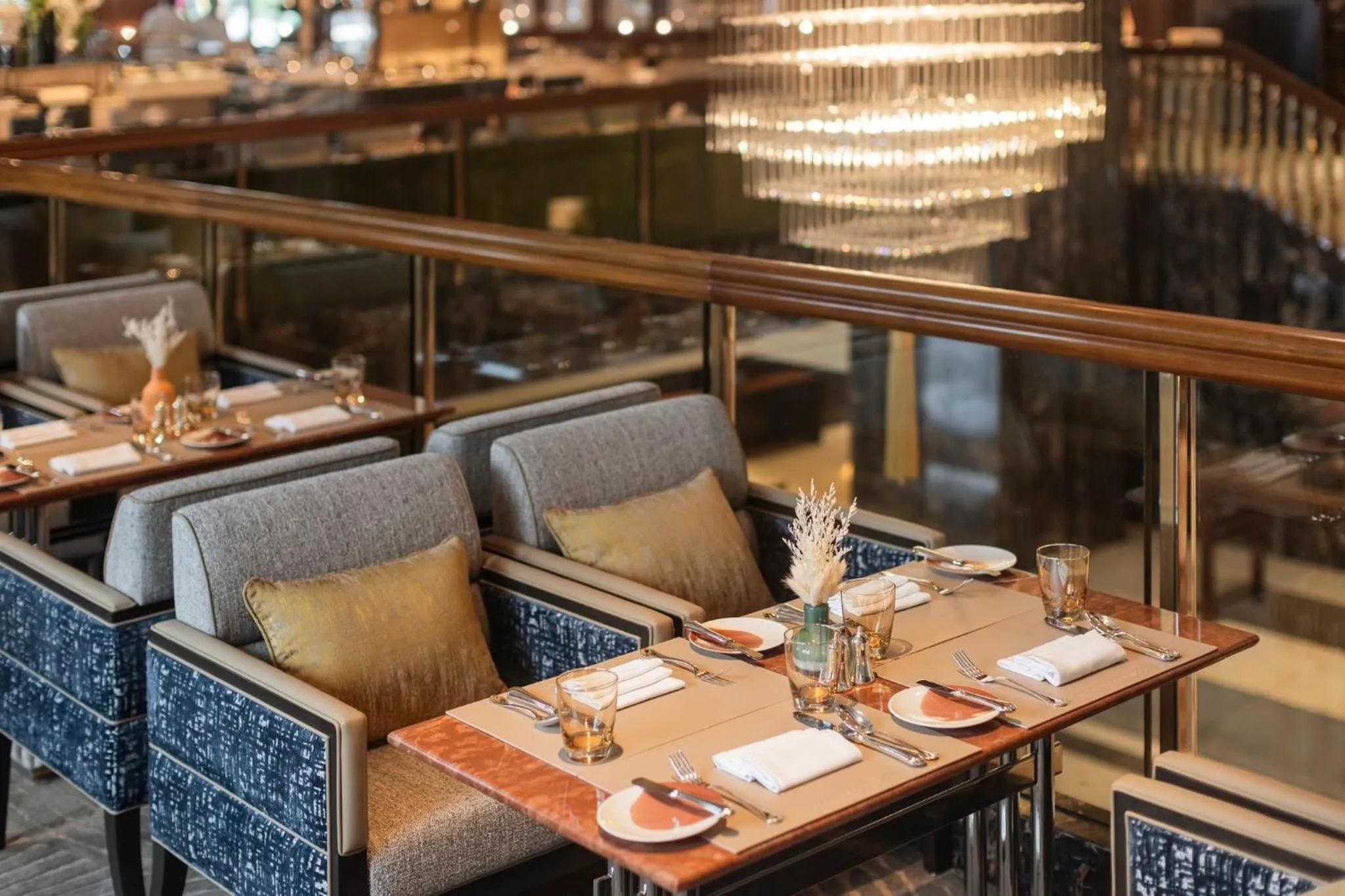 Restaurant/places to eat in Mandarin Oriental, Hong Kong