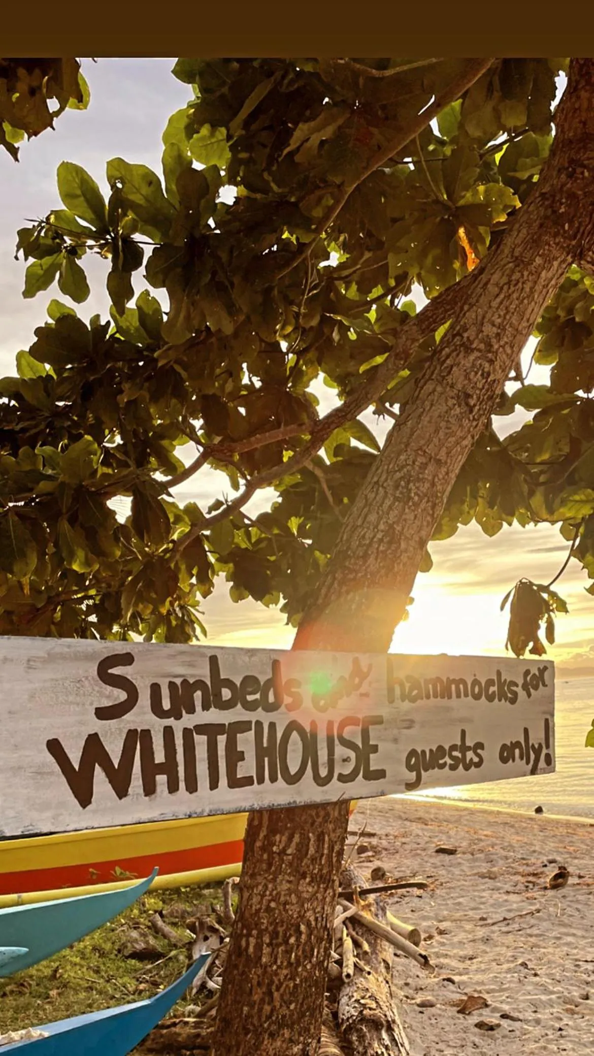 Beach in The Whitehouse by the Sea