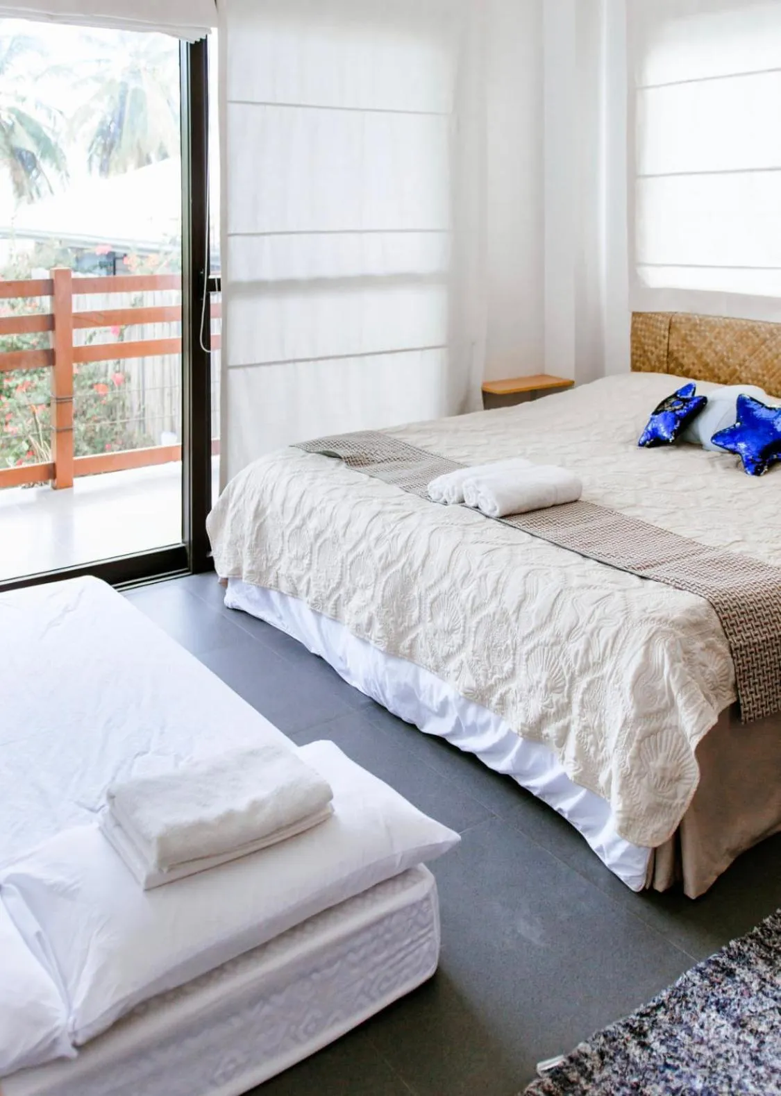 Bedroom, Bed in The Whitehouse by the Sea