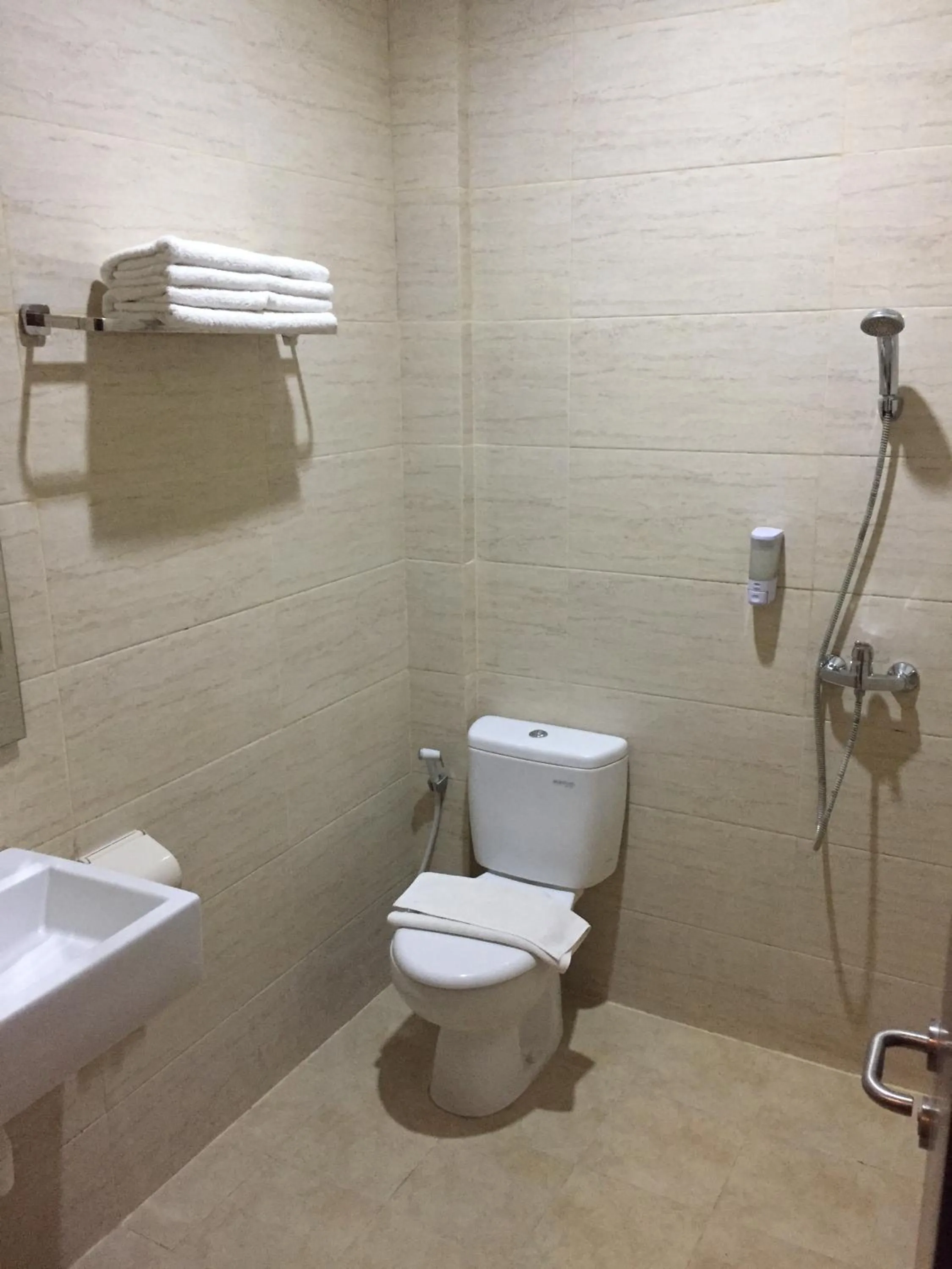 Bathroom in Padadita Beach Hotel