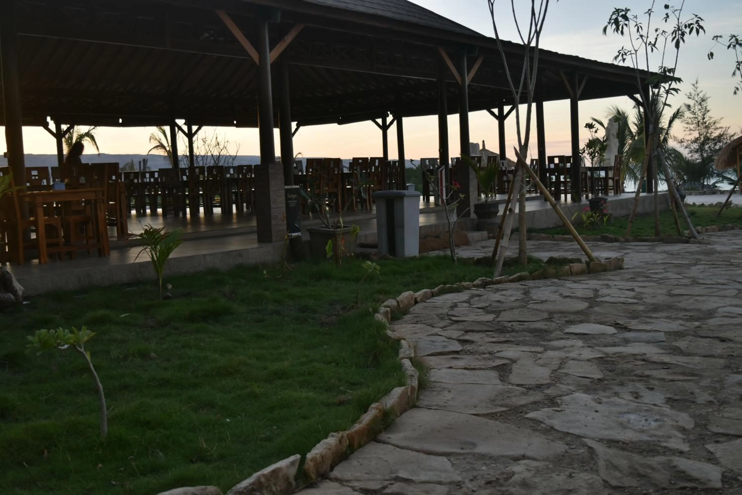 Restaurant/places to eat in Padadita Beach Hotel