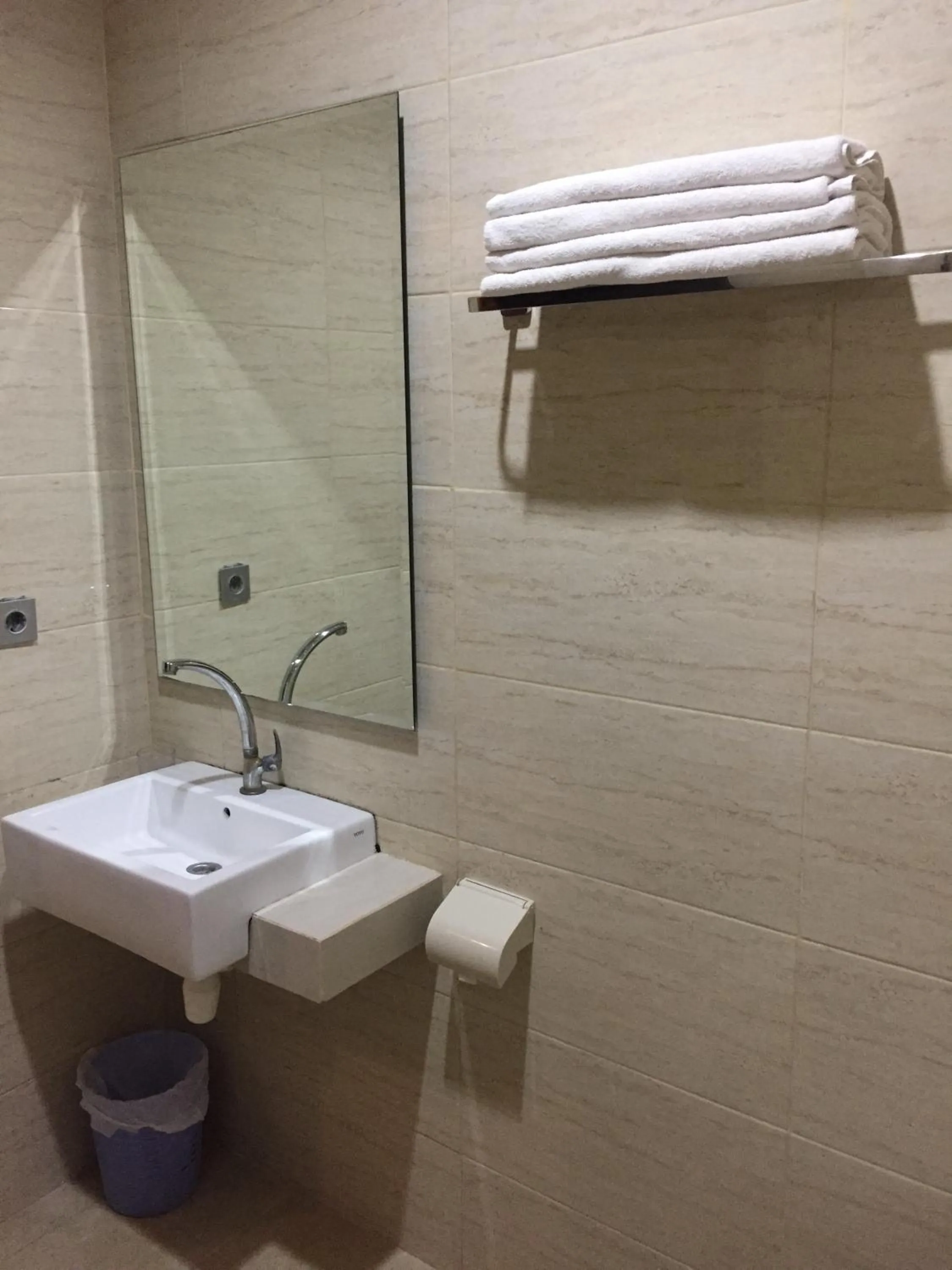 Bathroom in Padadita Beach Hotel