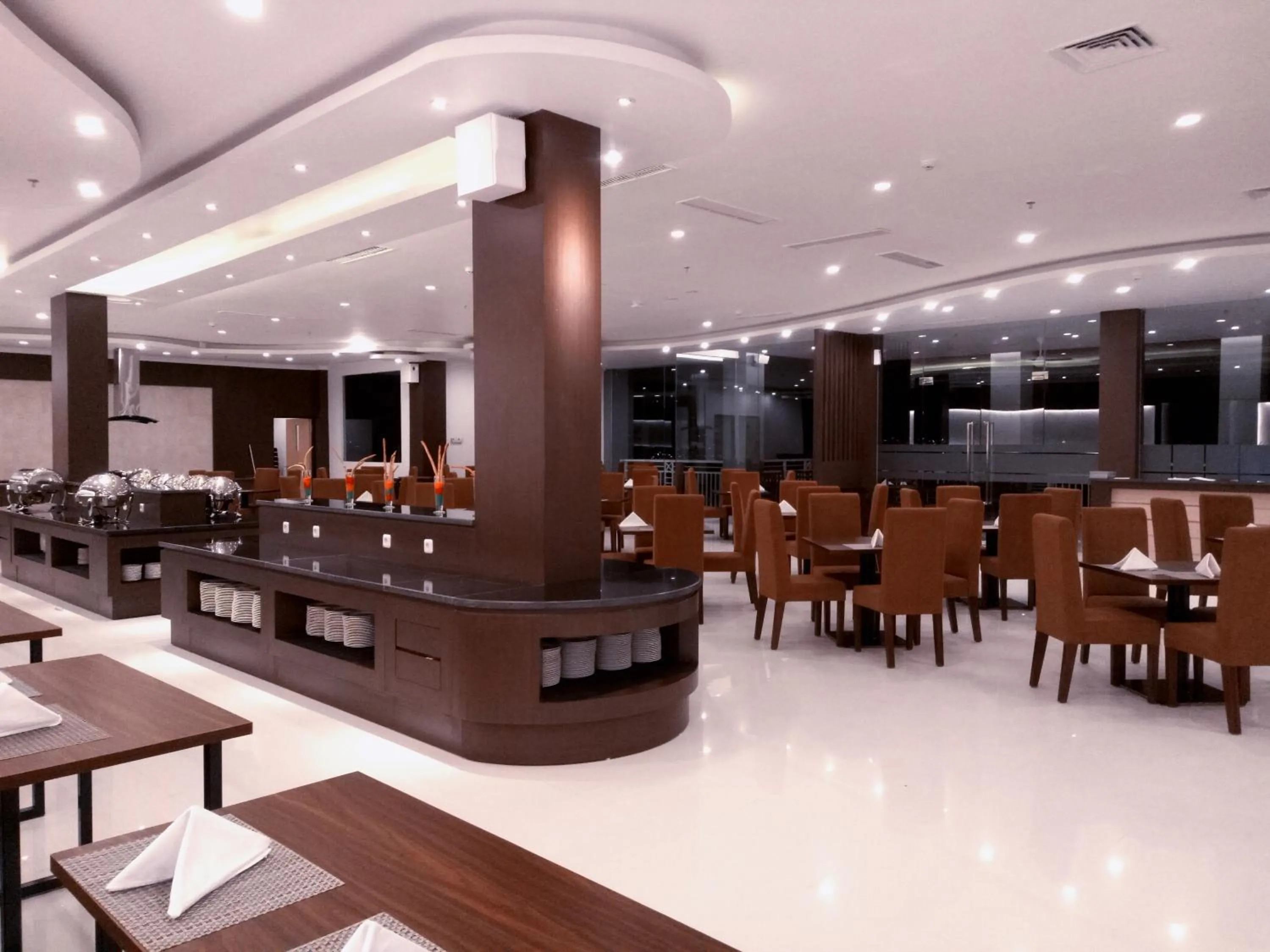 Restaurant/places to eat in Hotel Santika Luwuk - Sulawesi Tengah