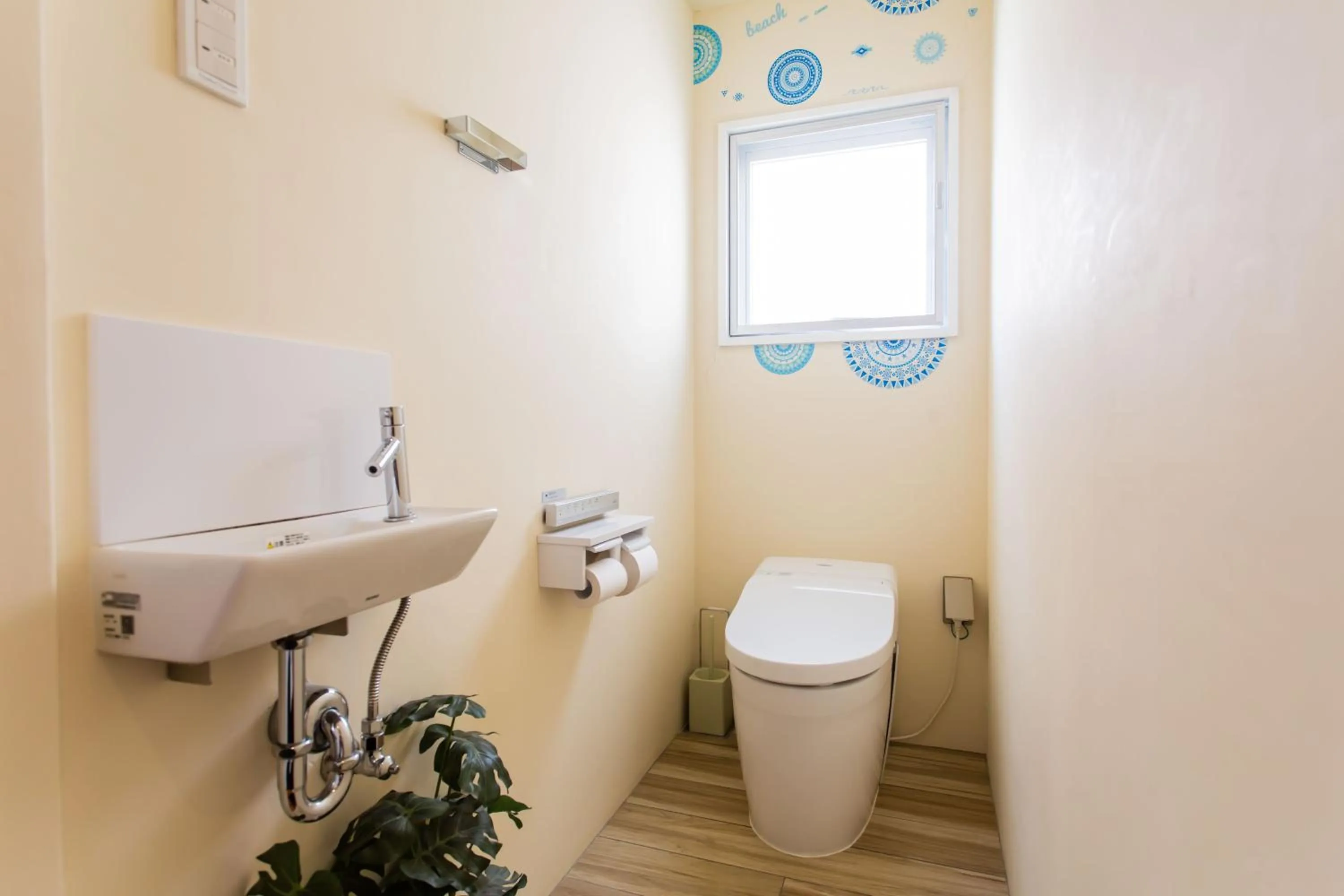 Toilet in Hotel YANBARUNIA Nago