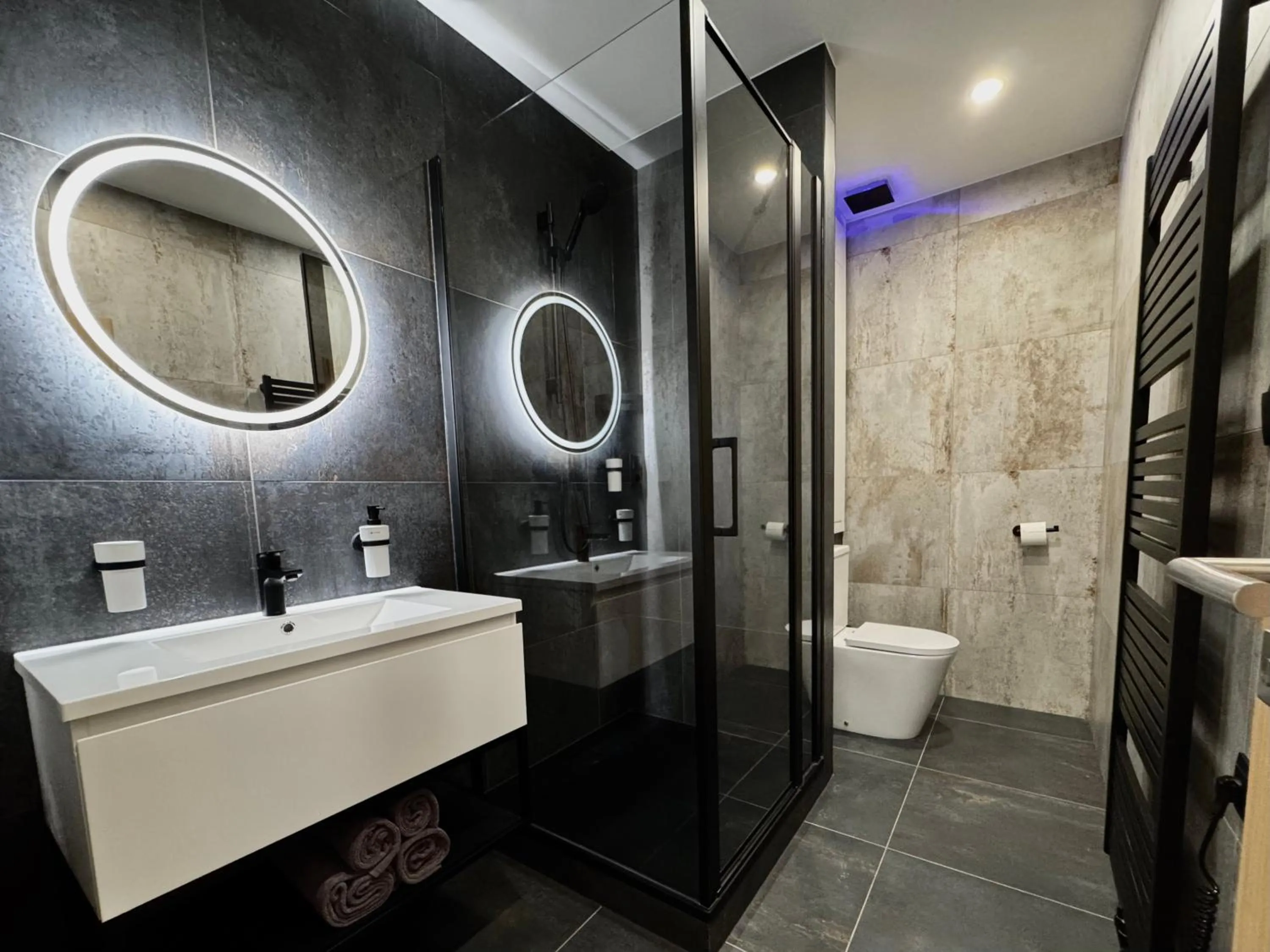 Shower in Hotel U Vlašského Dvora