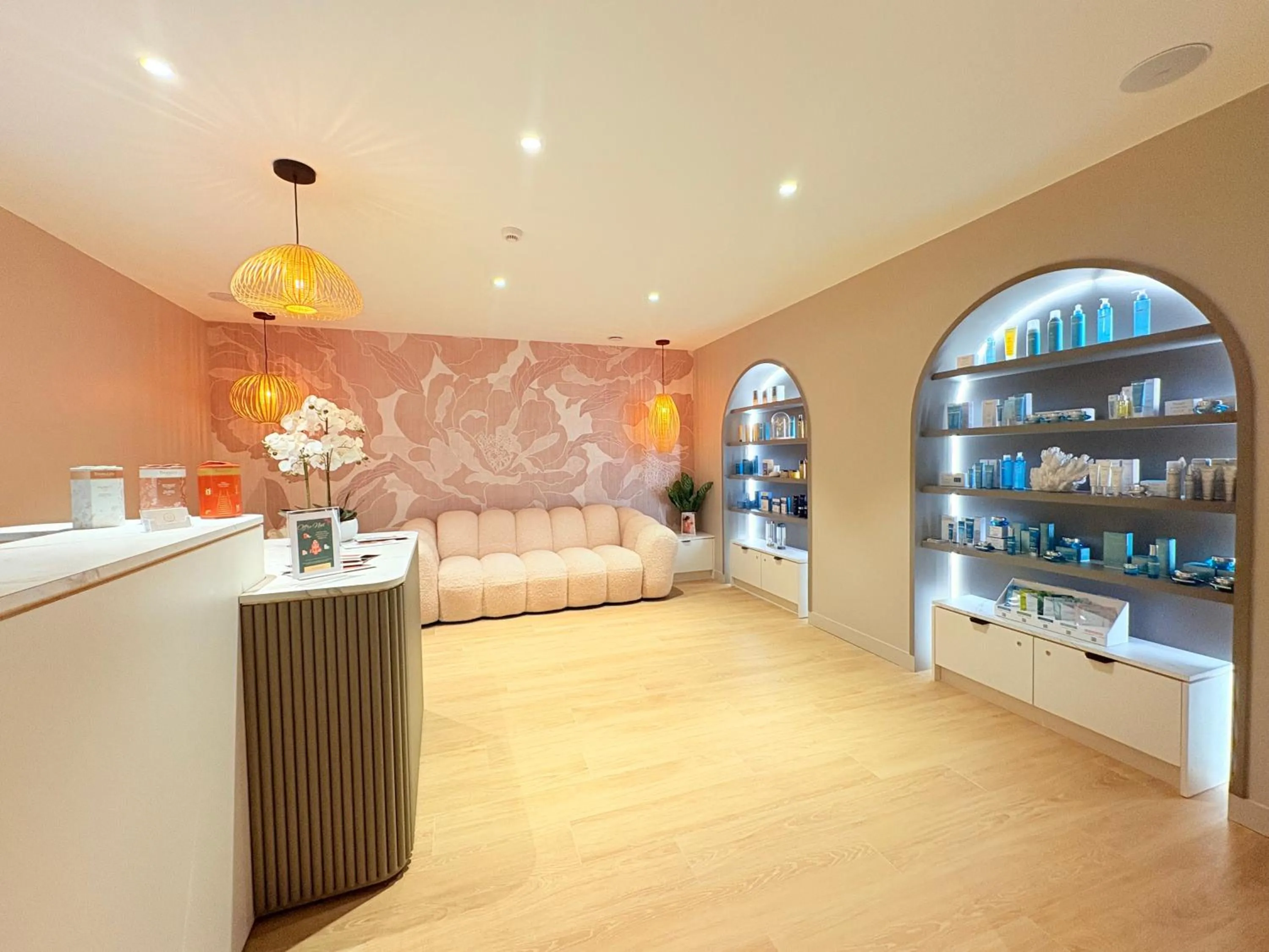 Massage, Bed in Brit Hotel Piscine & Spa - Fougères