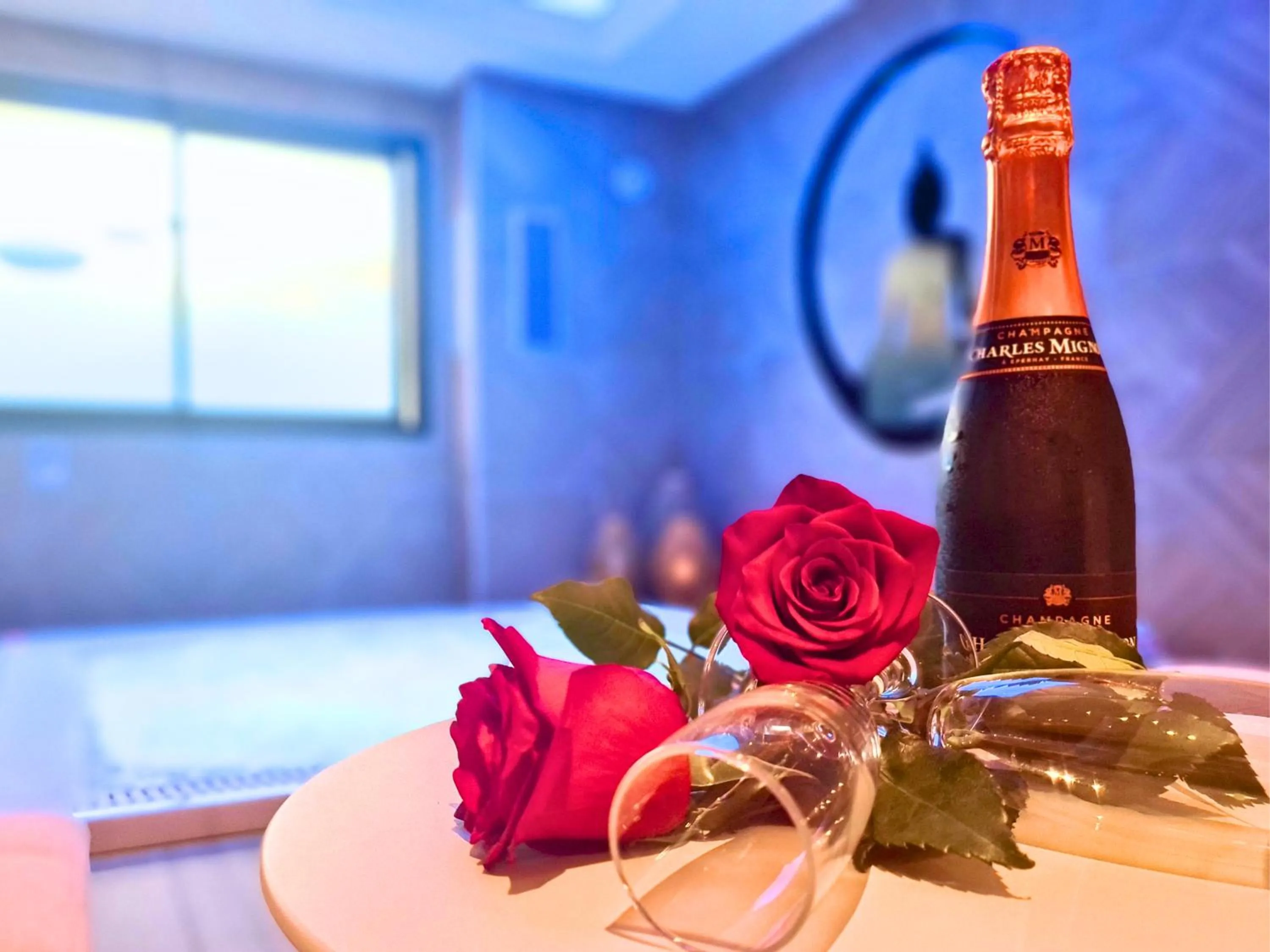 Hot Tub in Brit Hotel Piscine & Spa - Fougères