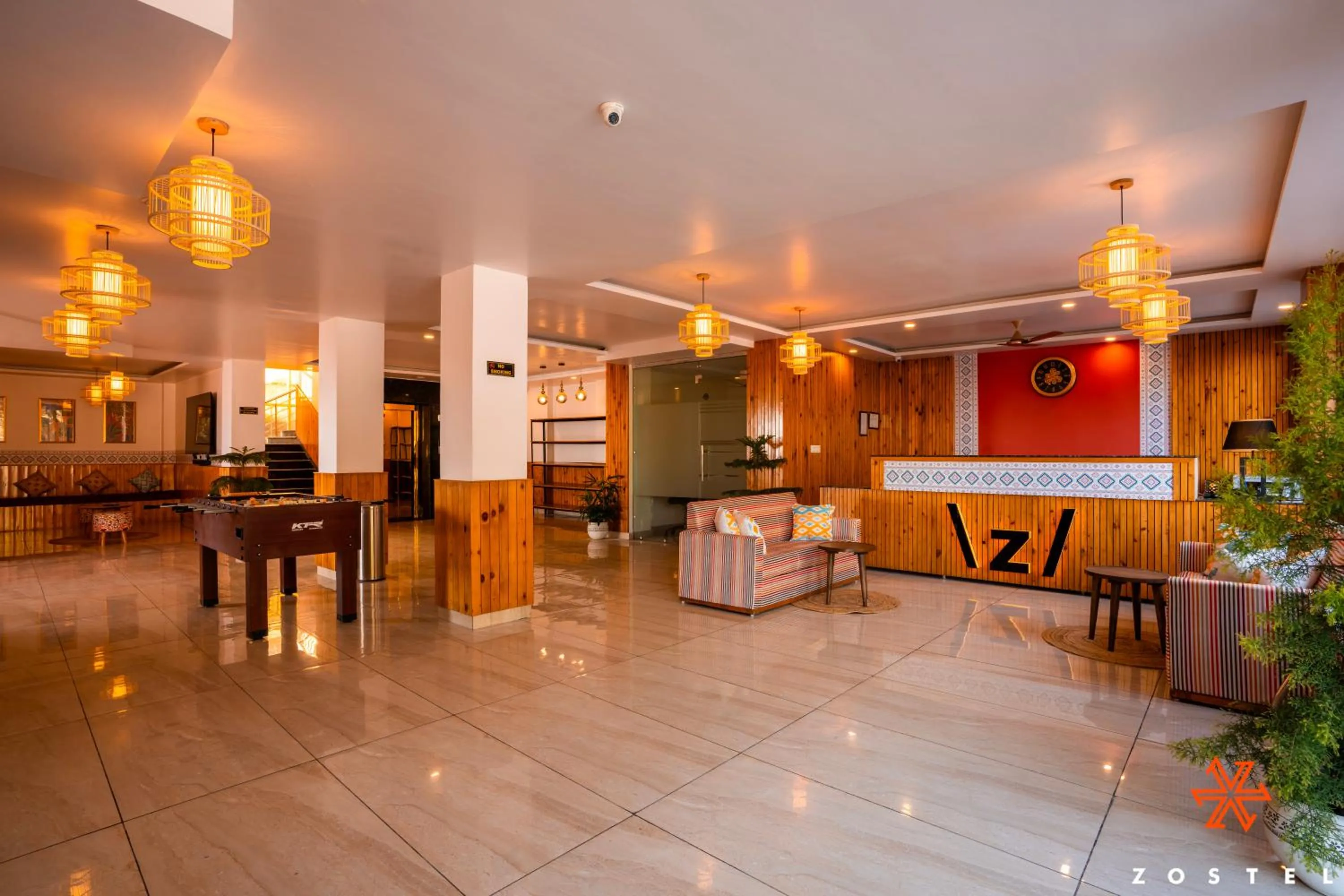 Lobby or reception in Zostel Dharamkot