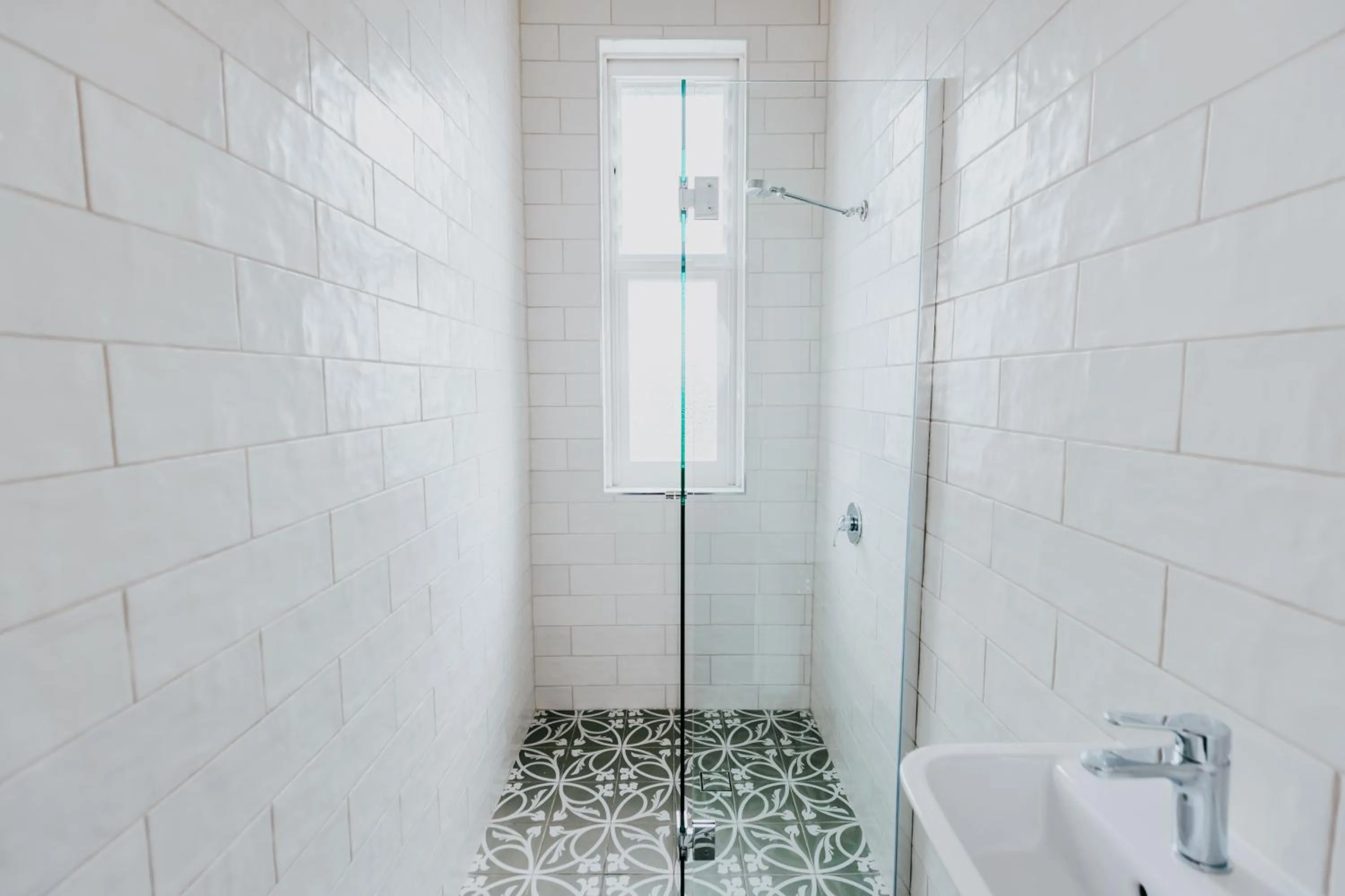 Bathroom in Holmesville Hotel