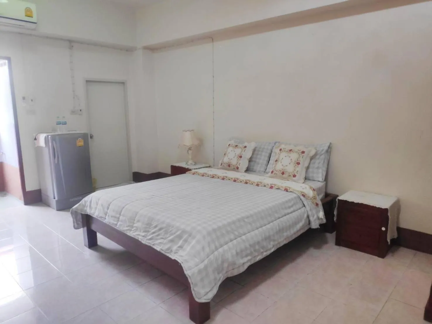 Bed in Chanathinat Place