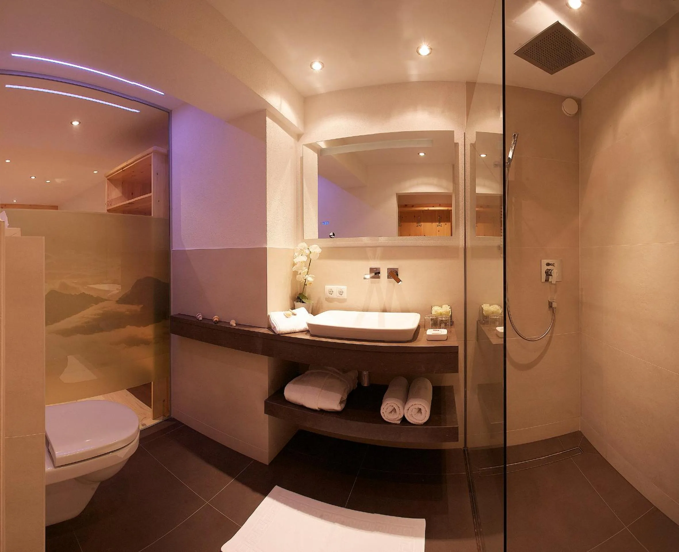 Bathroom in Hotel Hubertus