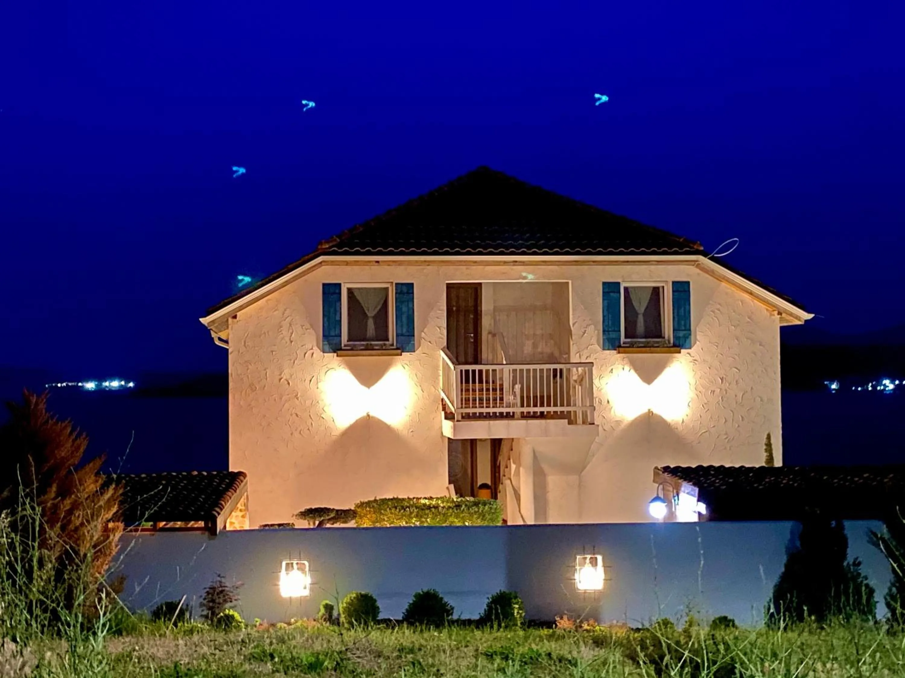 Property building in Casa de oro Alma