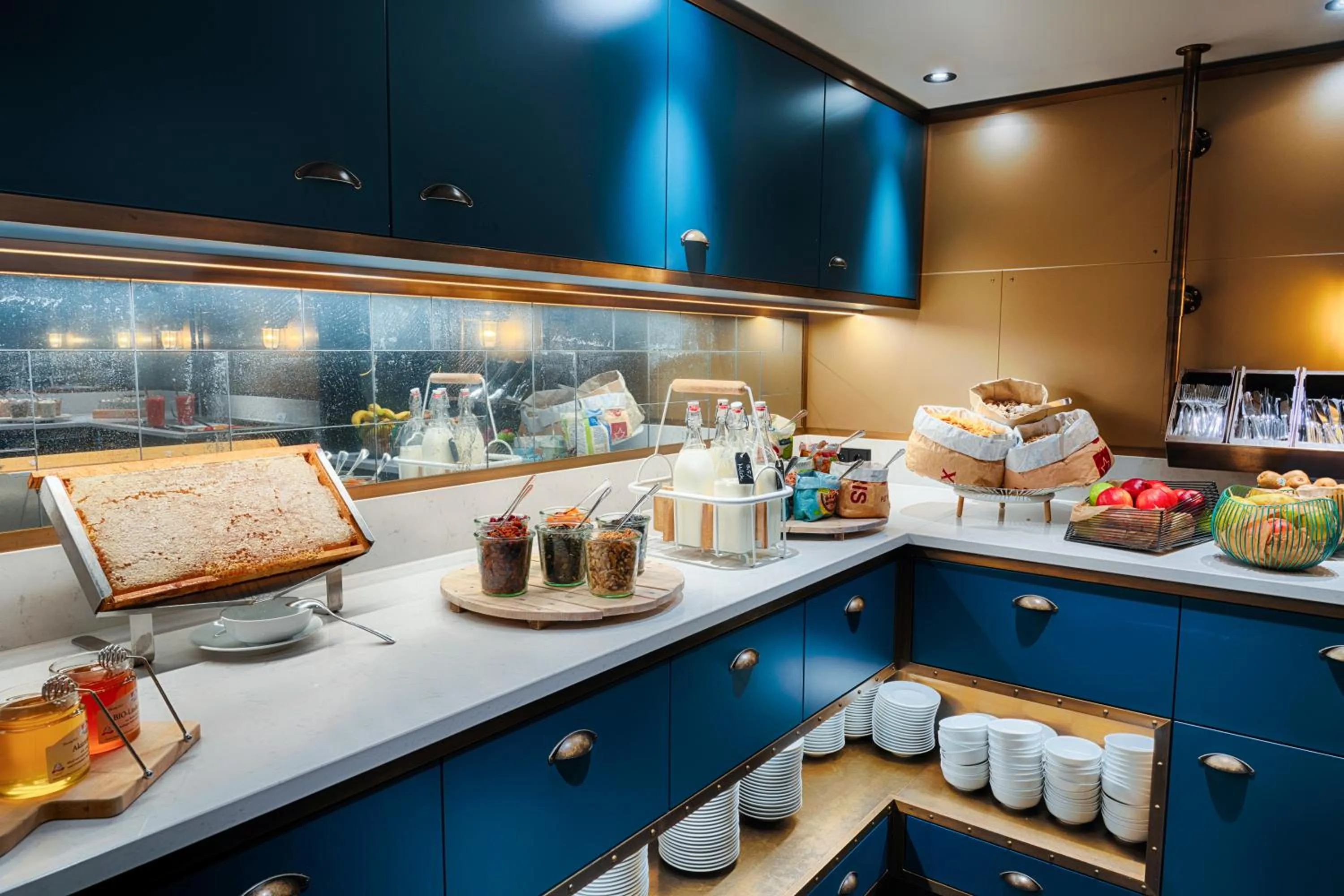 Breakfast in Radisson Blu Senator Hotel, Lübeck