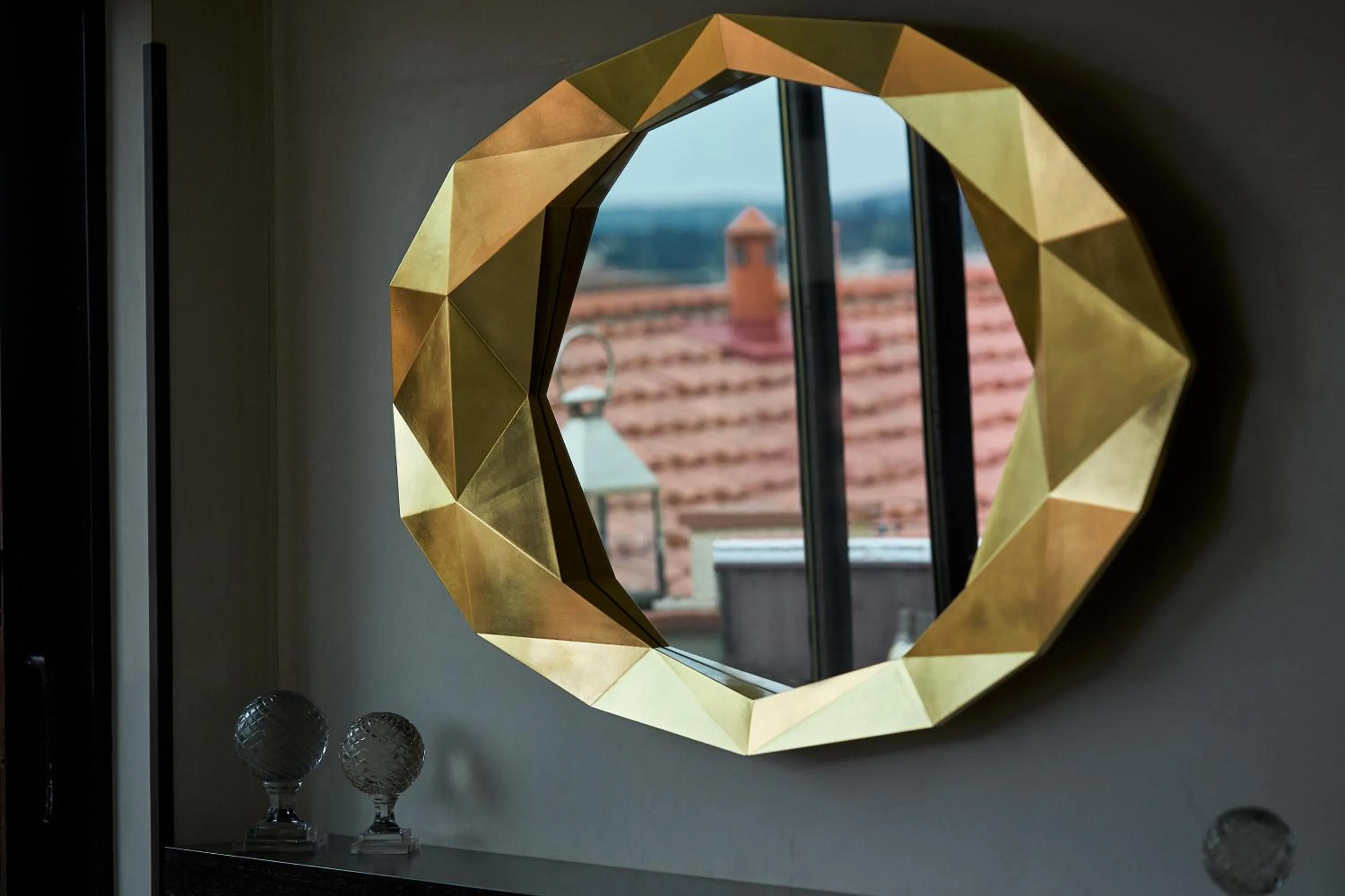 Decorative detail in Repubblica Firenze Luxury Apartments UNA Esperienze