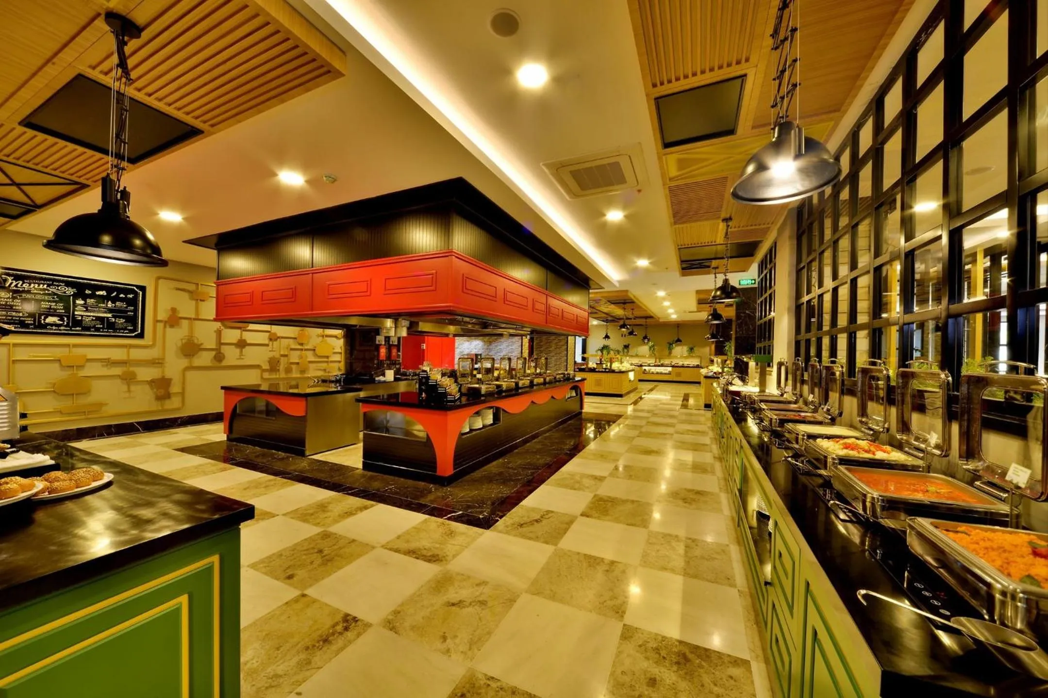 Restaurant/places to eat in Seaden Valentine Resort & Spa