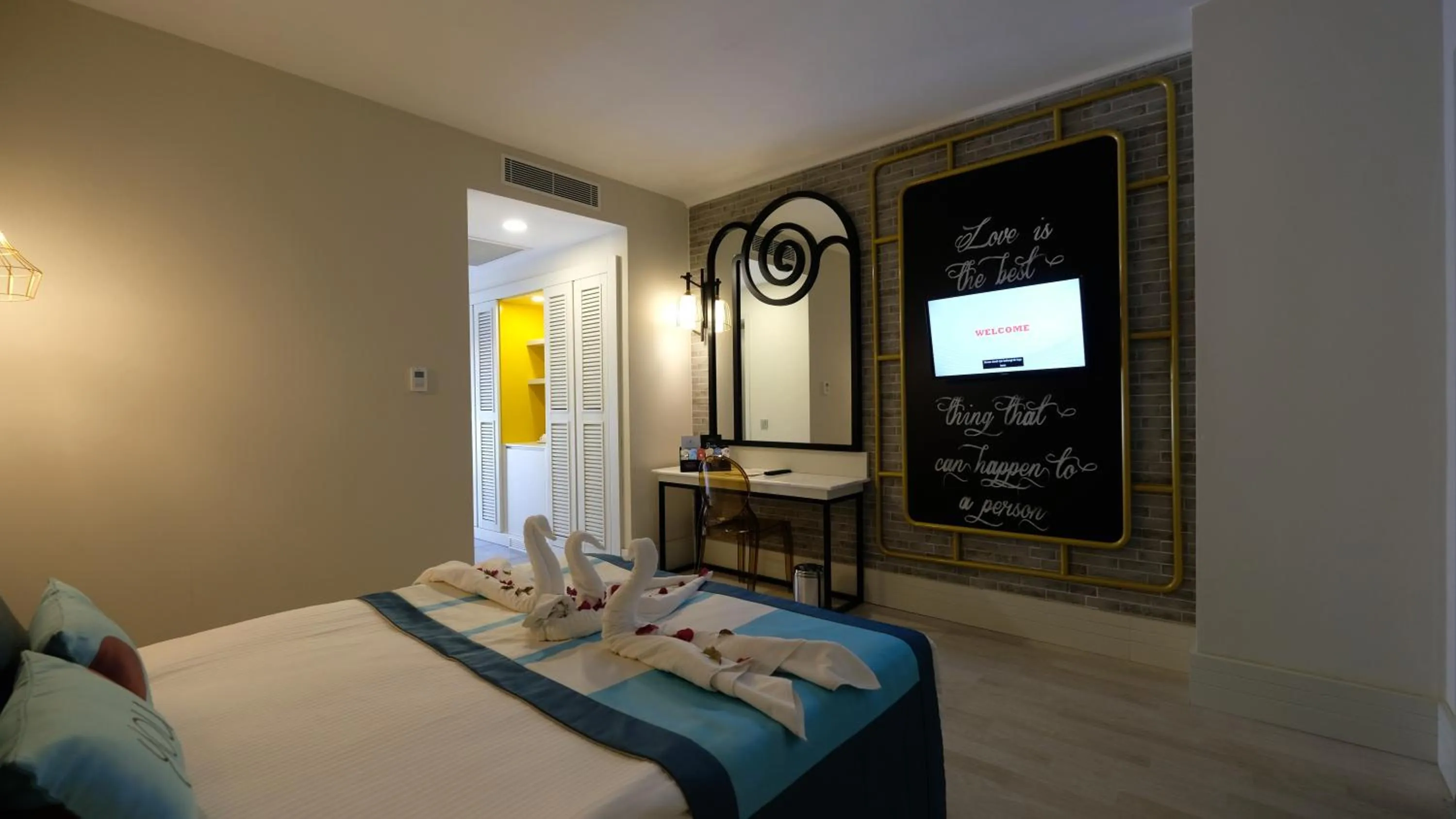 Bed in Seaden Valentine Resort & Spa