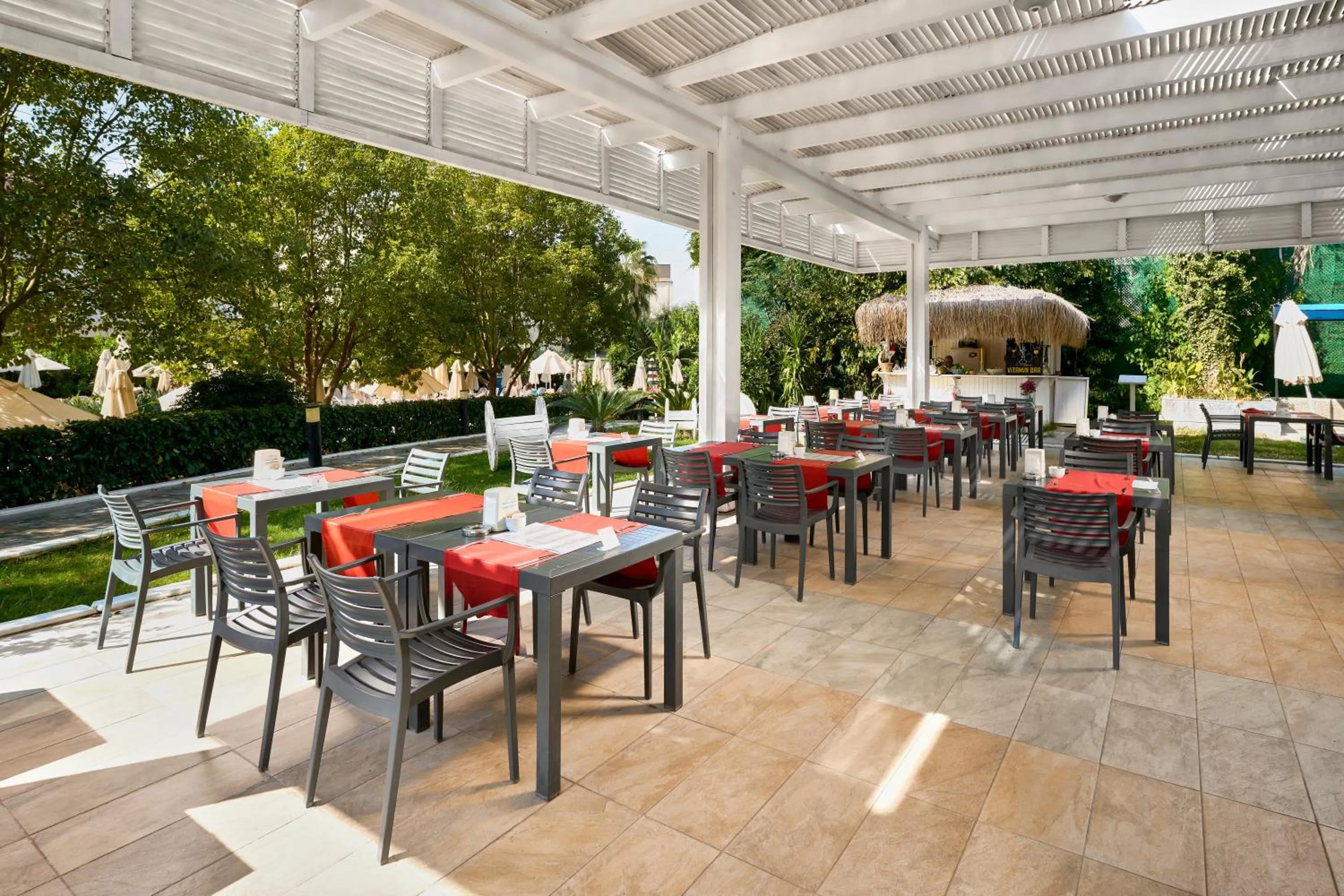 Restaurant/places to eat in Seaden Valentine Resort & Spa