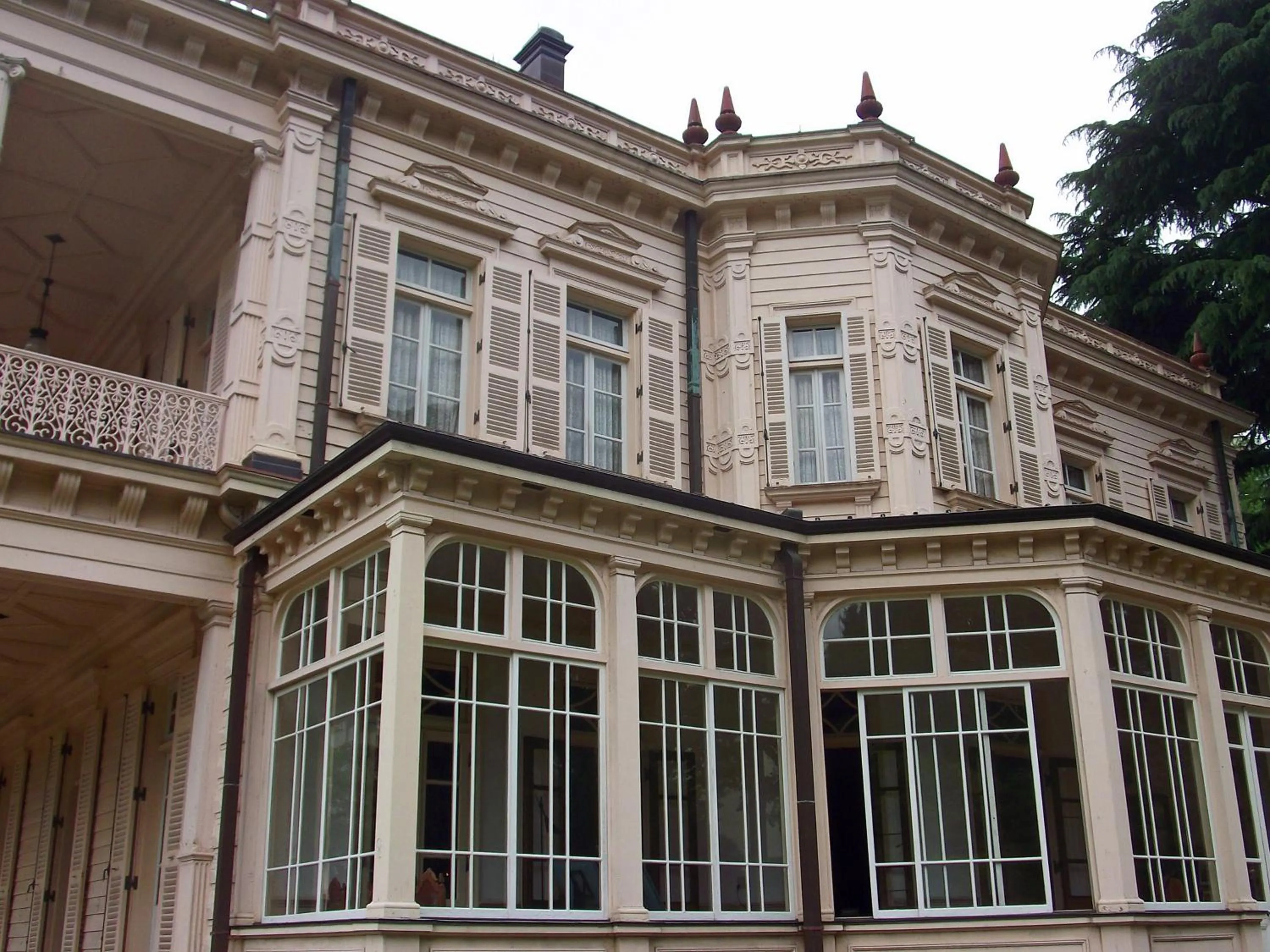 Nearby landmark in Hotel Wing International Select Ueno Okachimachi