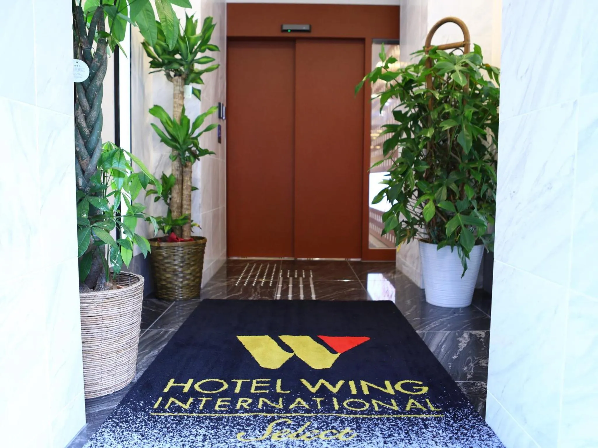 Lobby or reception in Hotel Wing International Select Ueno Okachimachi