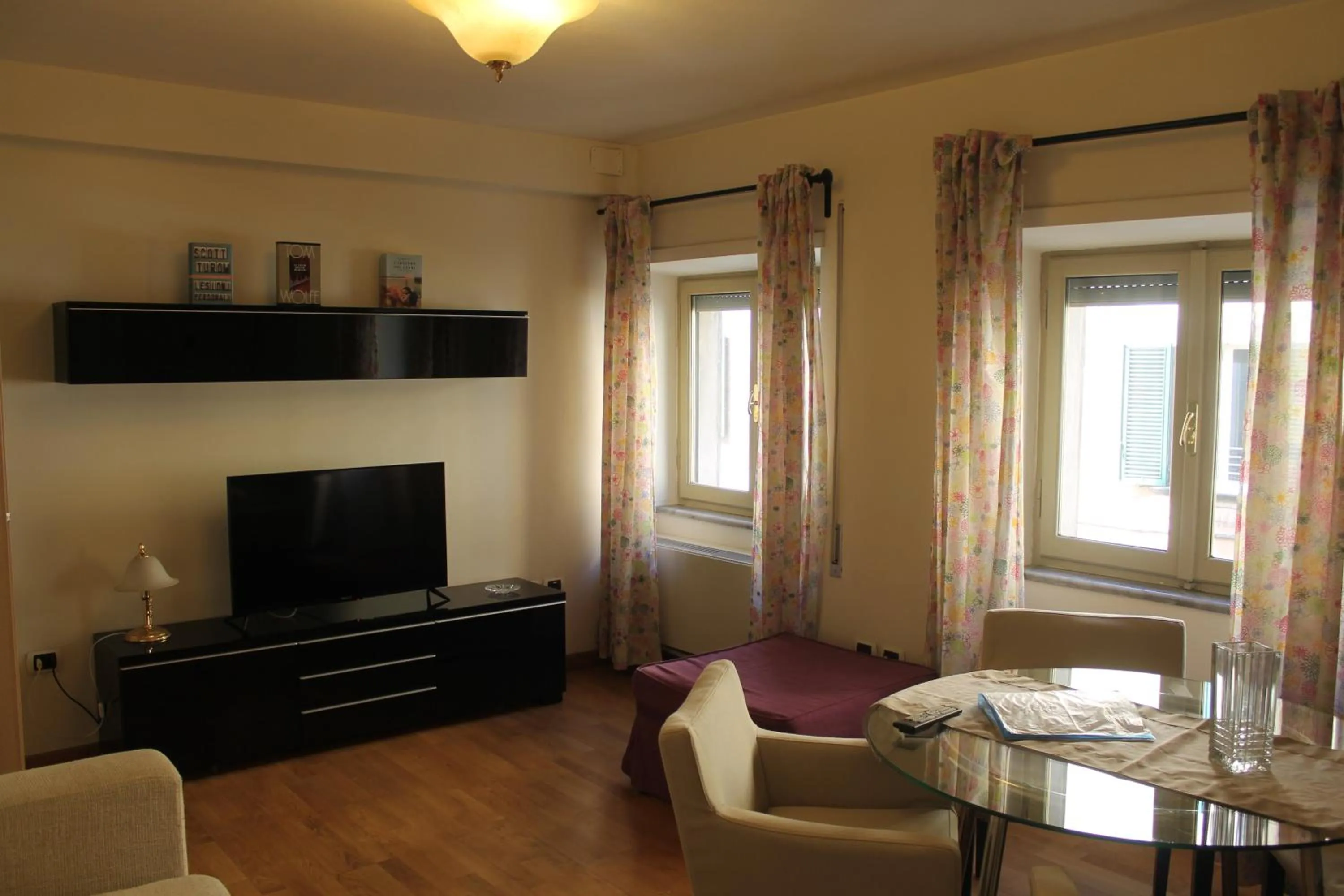 Communal lounge/ TV room in Casa Paolina