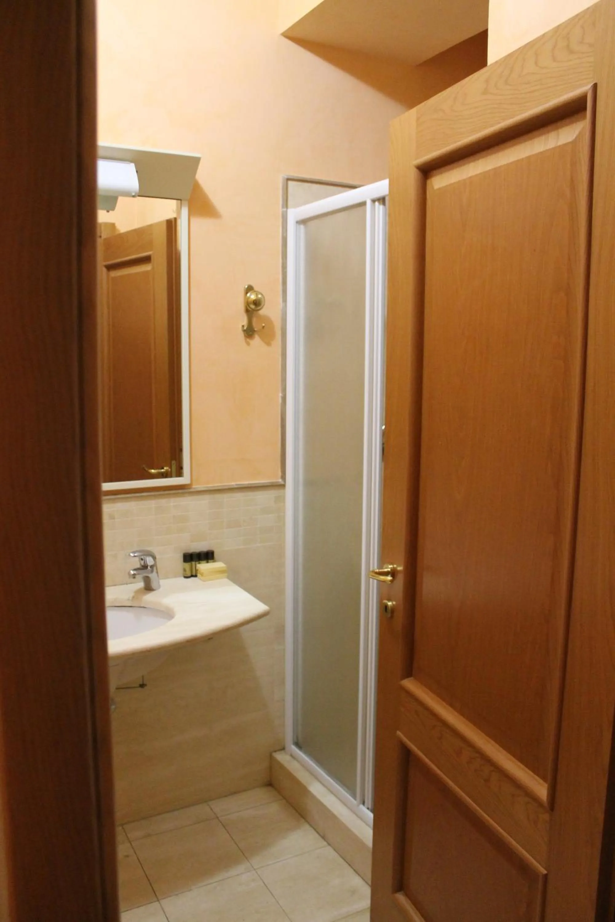 Shower in Casa Paolina