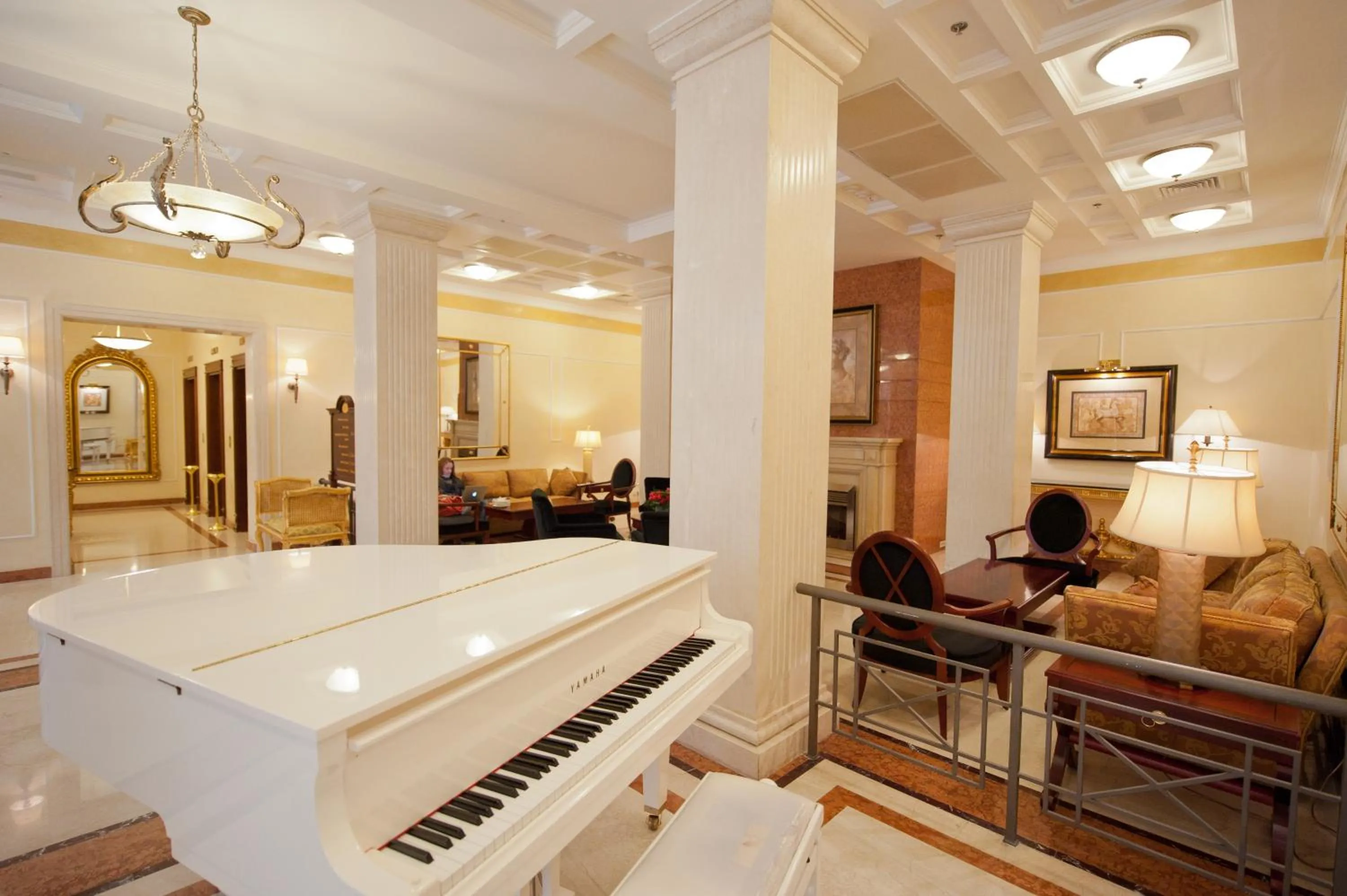 Lounge or bar in Opera Hotel - The Leading Hotels of the World