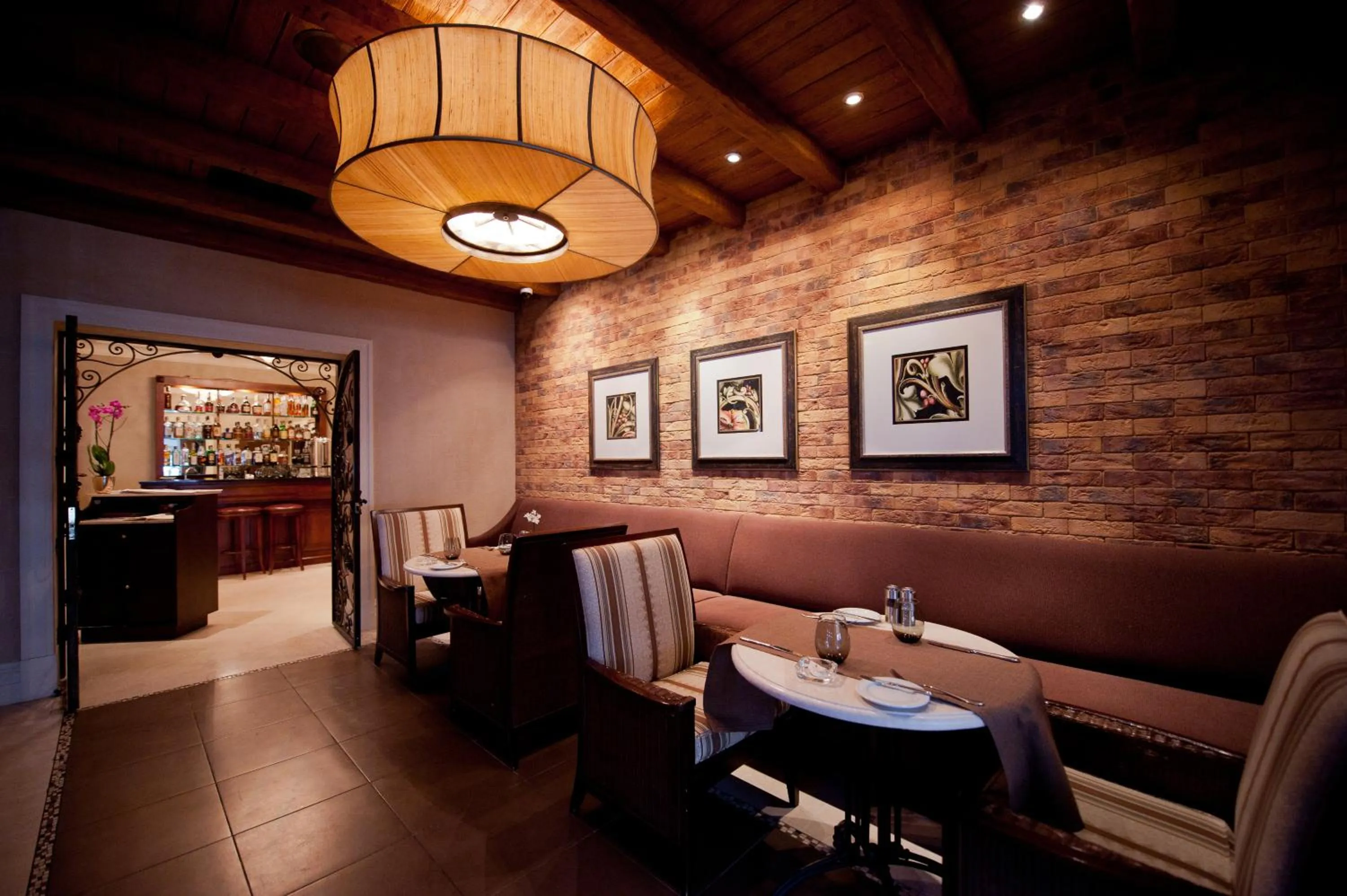 Restaurant/places to eat in Opera Hotel - The Leading Hotels of the World