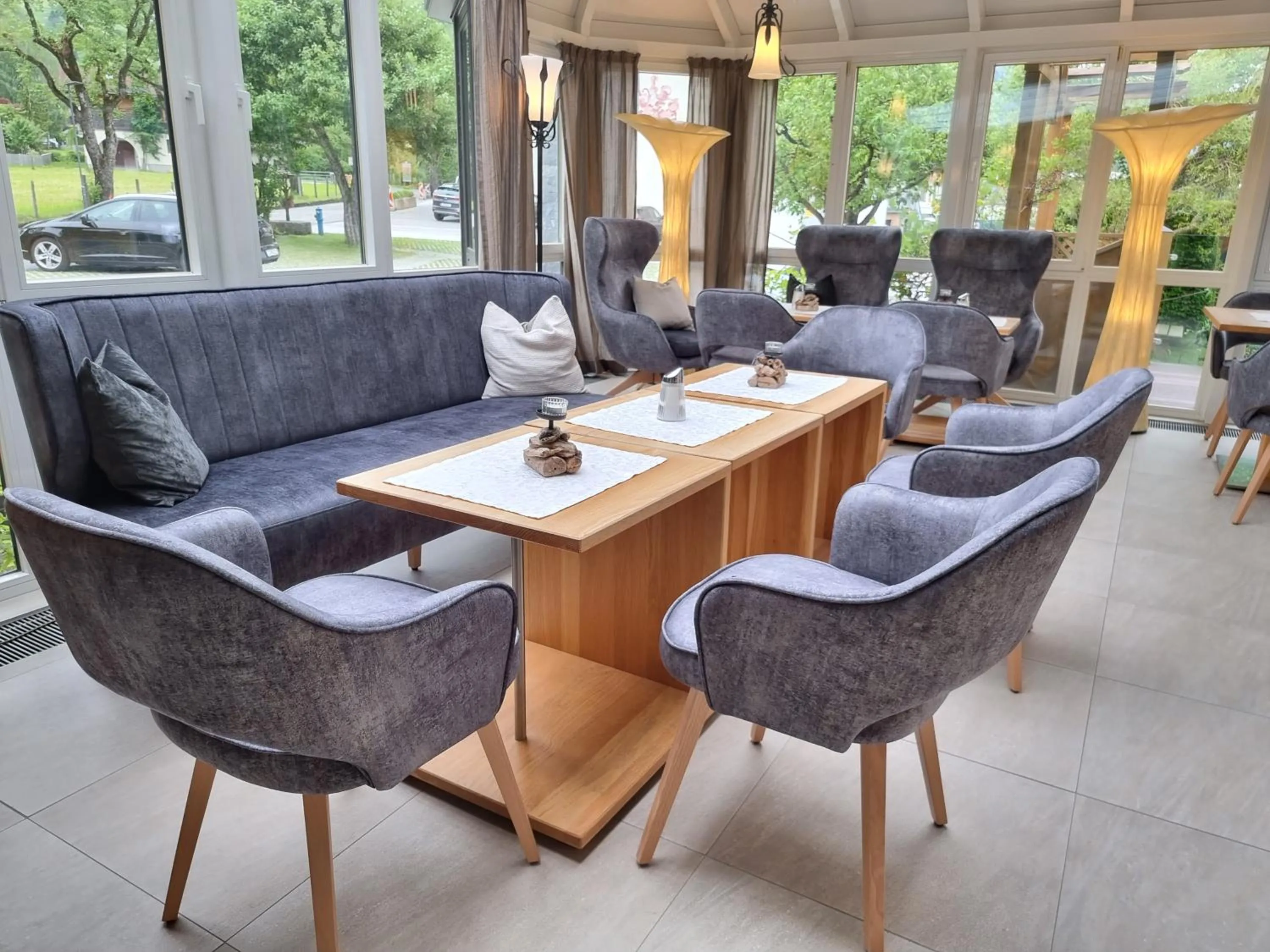 Seating area in Hotel Alpina