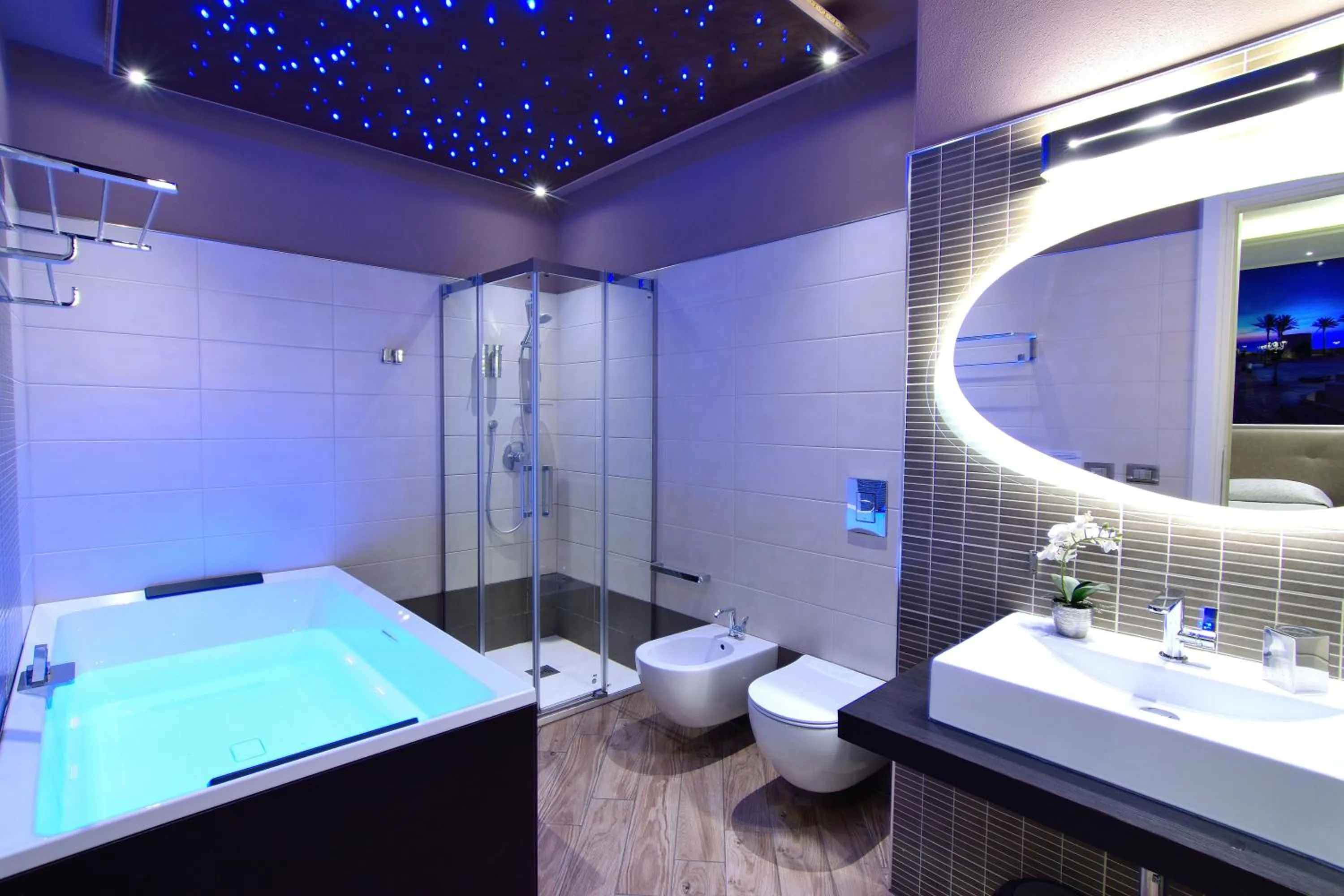Bath in Starry Sky Charming House