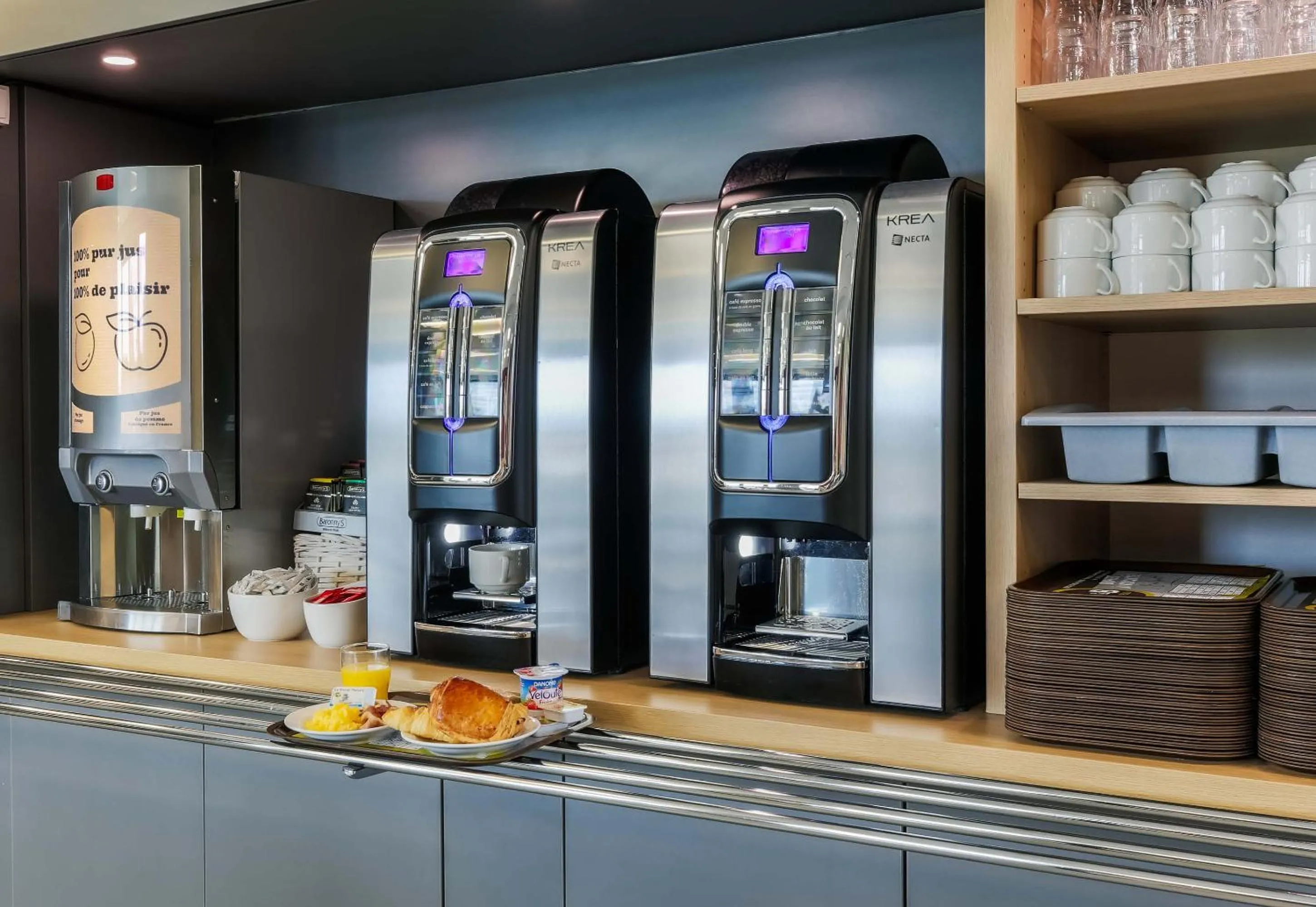 Buffet breakfast in B&B HOTEL Longwy Porte du Luxembourg