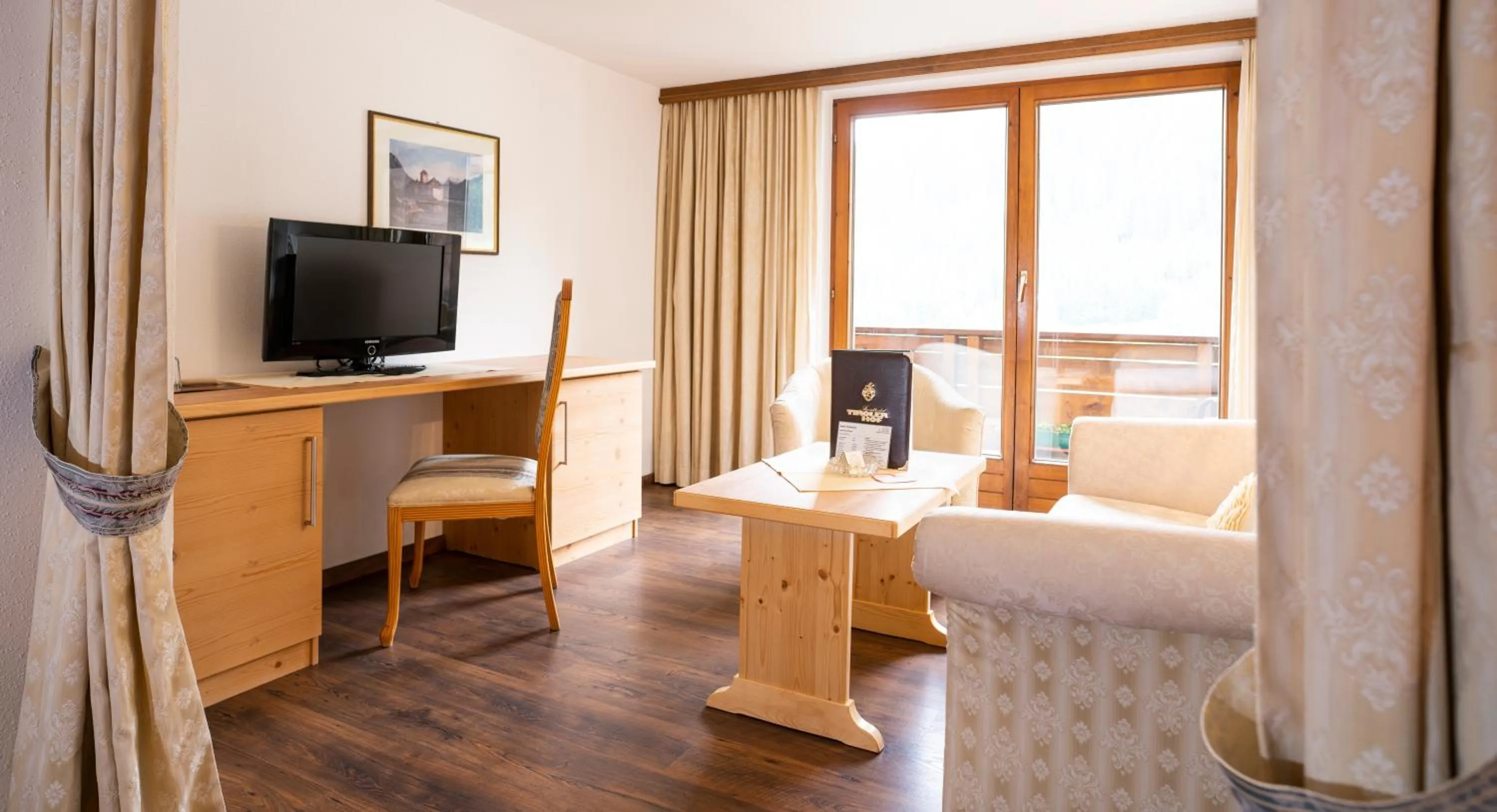 Photo of the whole room, Bed in Beauty & Wellness Hotel Tirolerhof