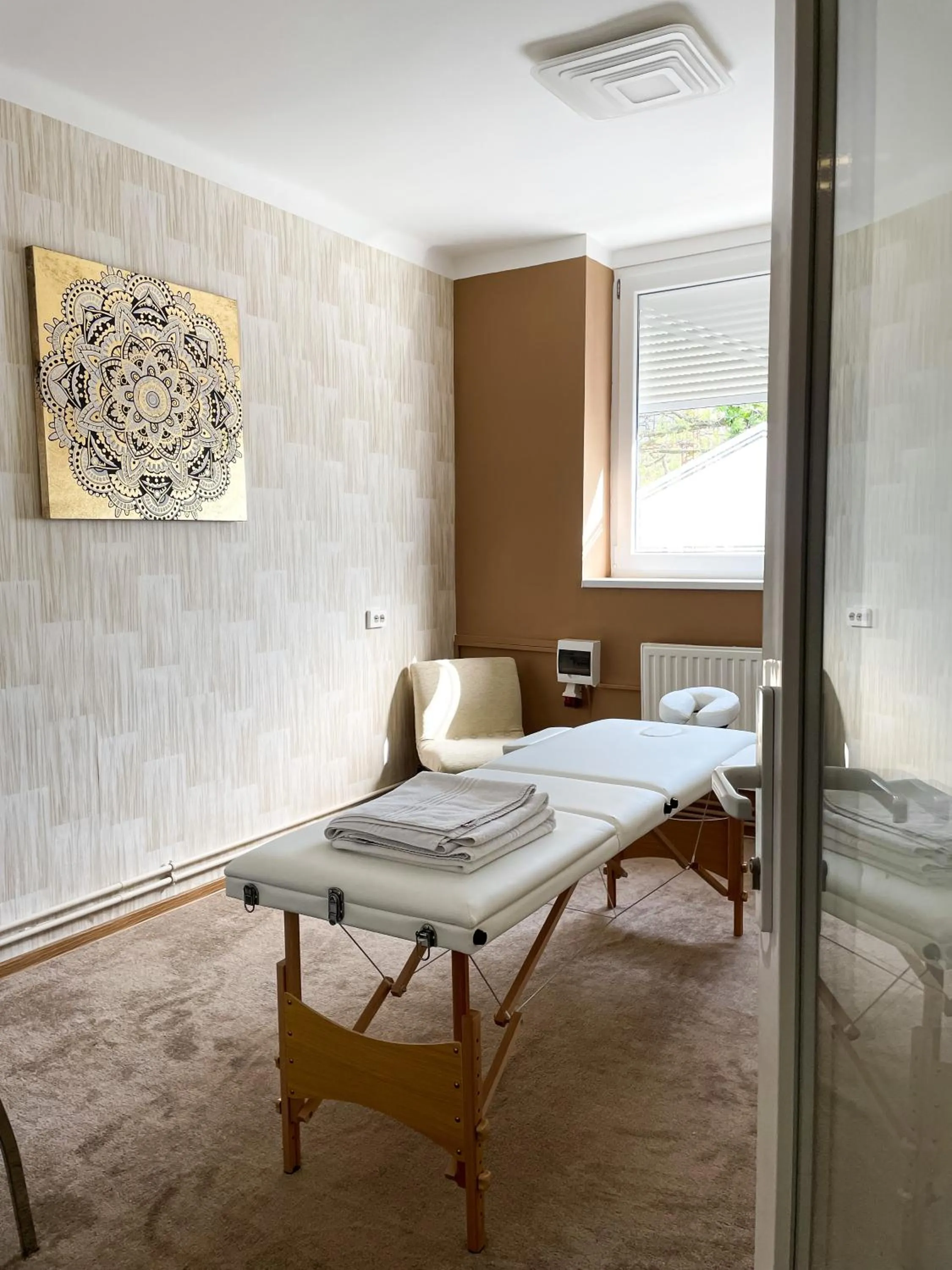 Bed in Öreg-tó Hotel és Rendezvénytér