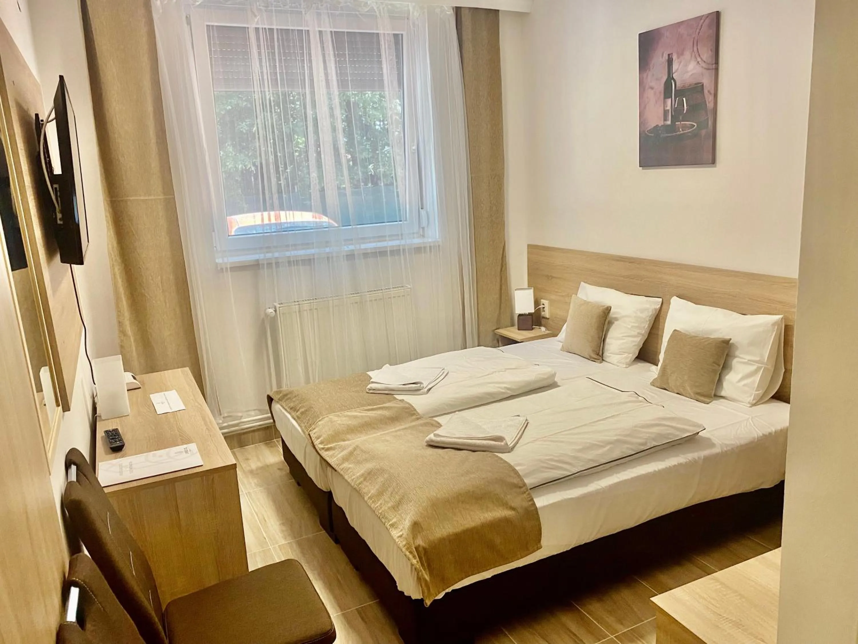 Bedroom, Bed in Öreg-tó Hotel és Rendezvénytér