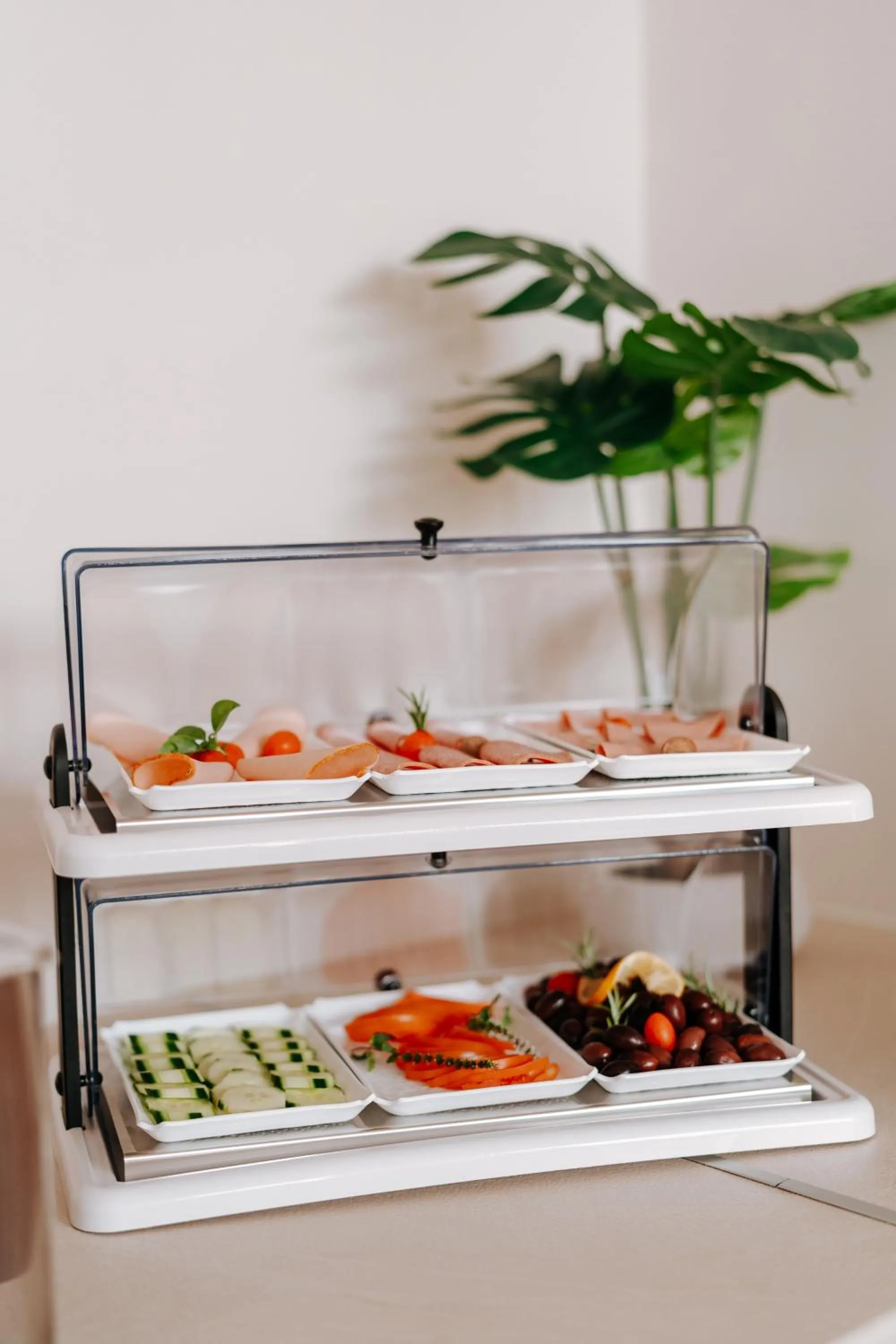 Breakfast in Margarenia