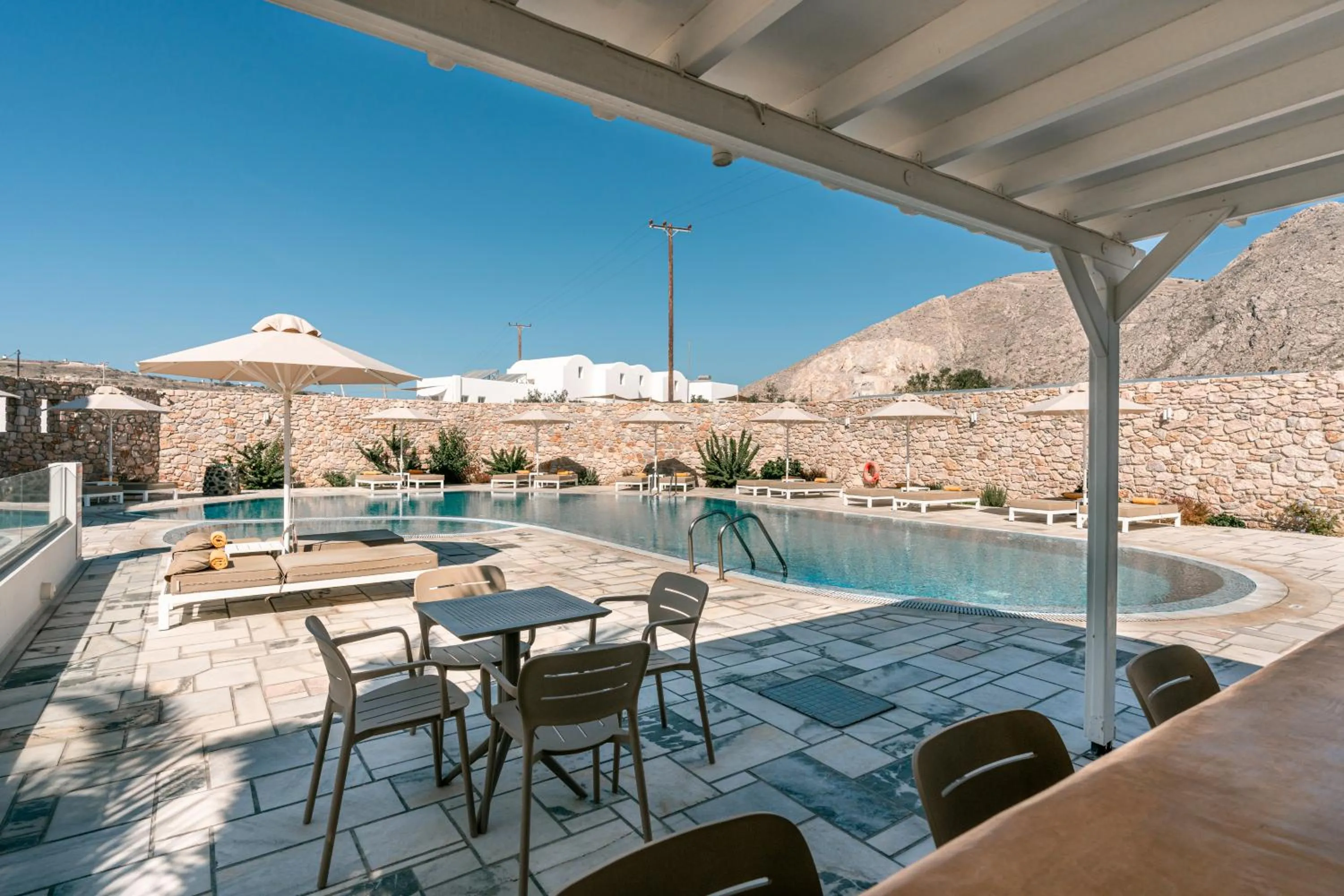 Swimming pool in Margarenia