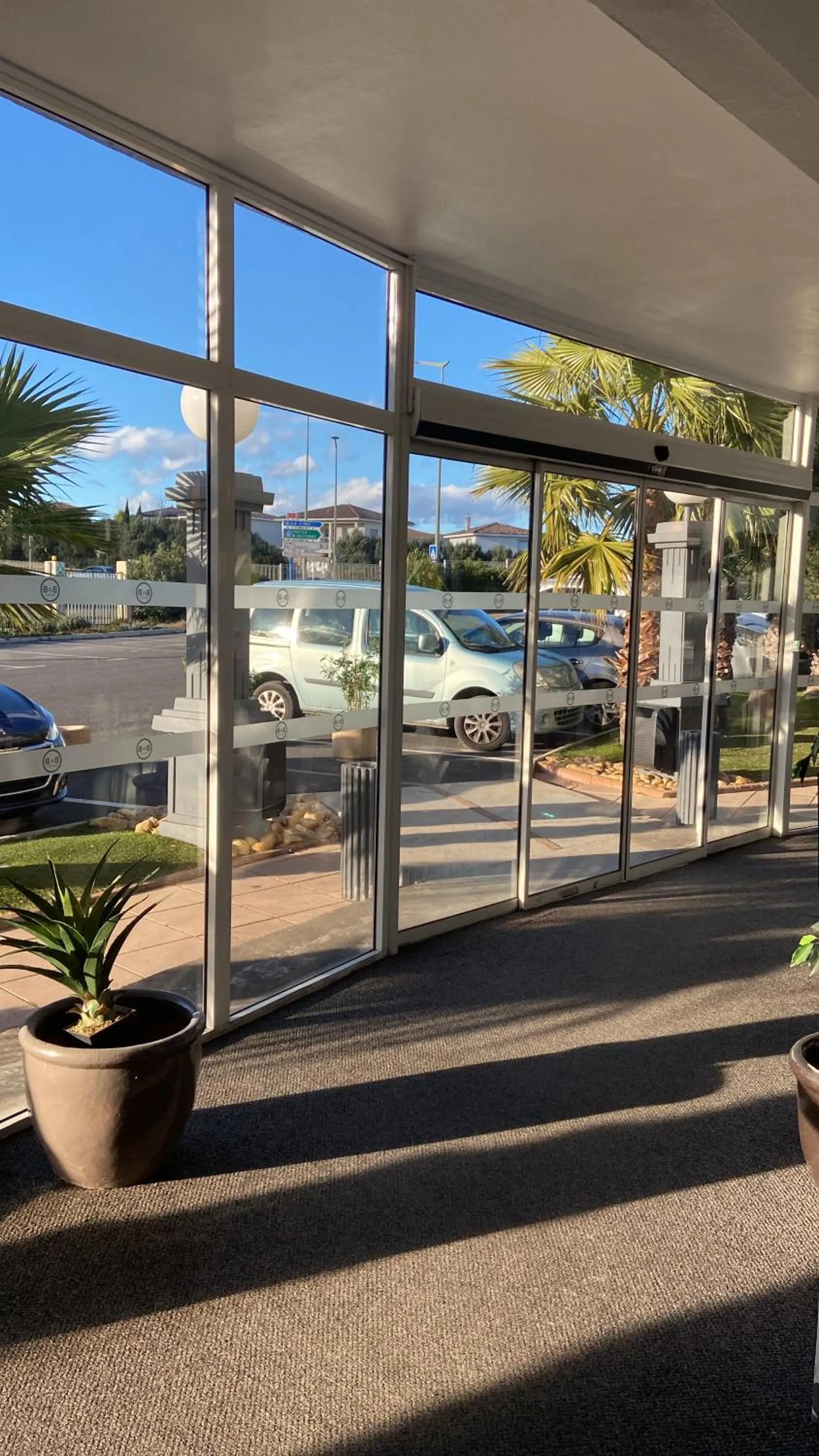 Parking in B&B HOTEL Montpellier Vendargues